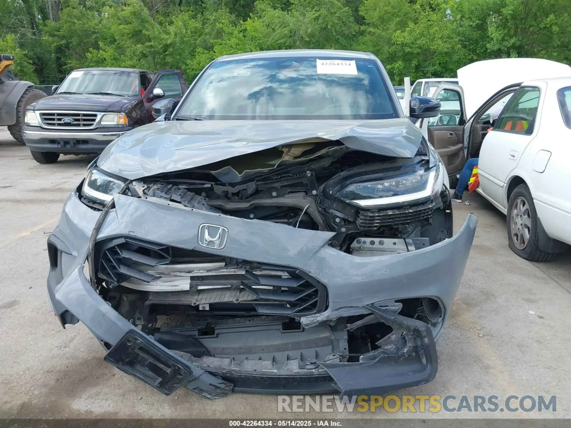 6 Photograph of a damaged car 3CZRZ2H59RM764412 HONDA HR-V 2024