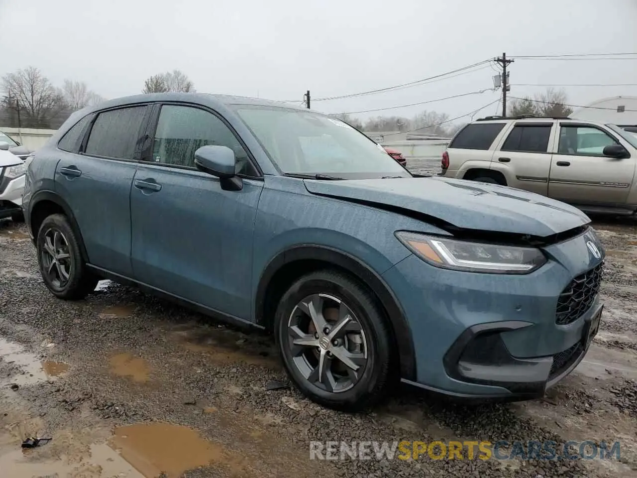 4 Photograph of a damaged car 3CZRZ2H70RM723216 HONDA HR-V 2024