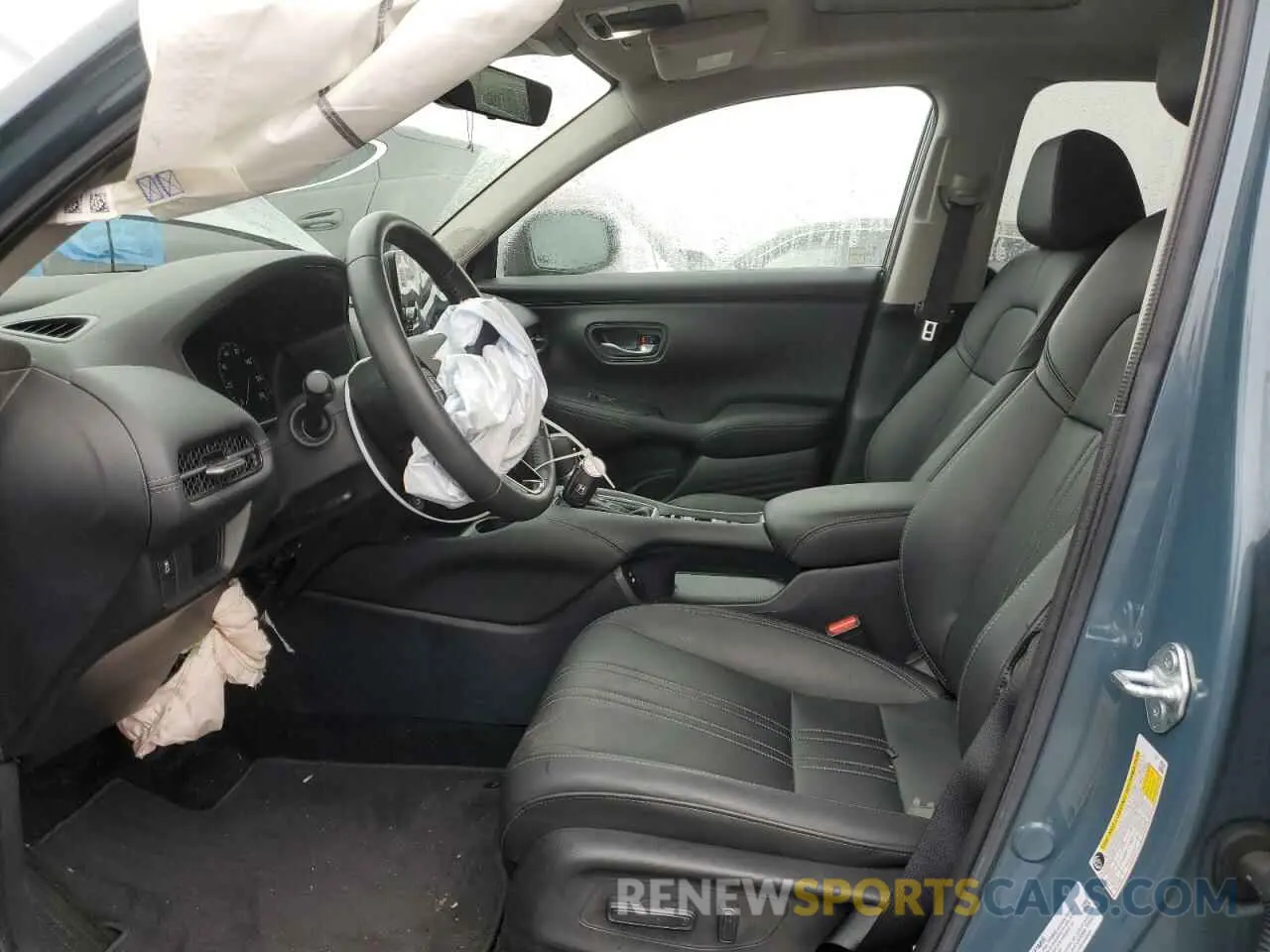 7 Photograph of a damaged car 3CZRZ2H70RM723216 HONDA HR-V 2024