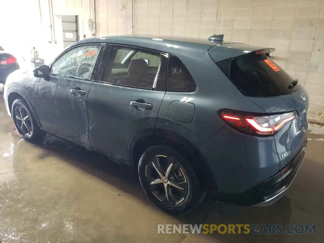 2 Photograph of a damaged car 3CZRZ2H70RM739044 HONDA HR-V 2024