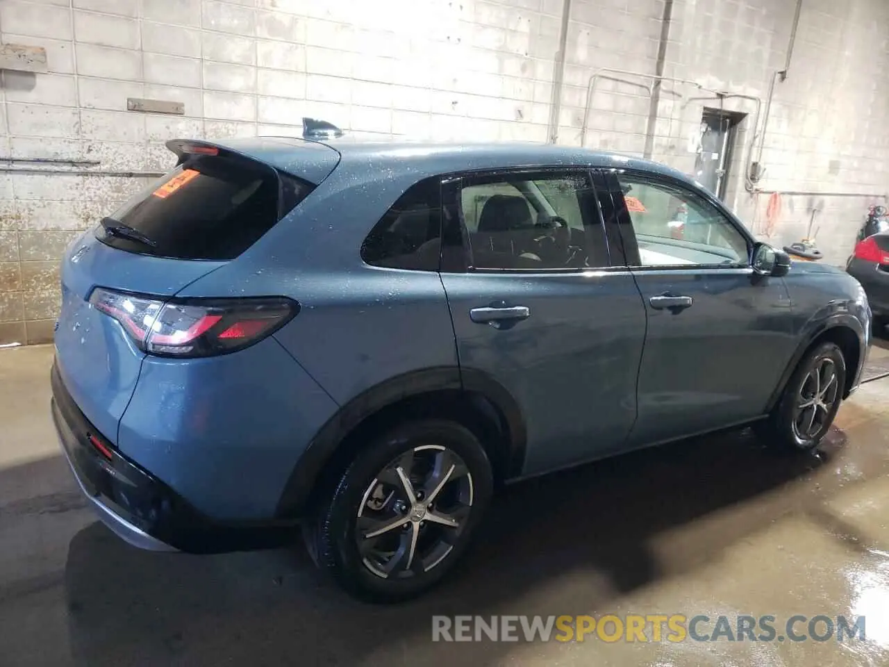 3 Photograph of a damaged car 3CZRZ2H70RM739044 HONDA HR-V 2024
