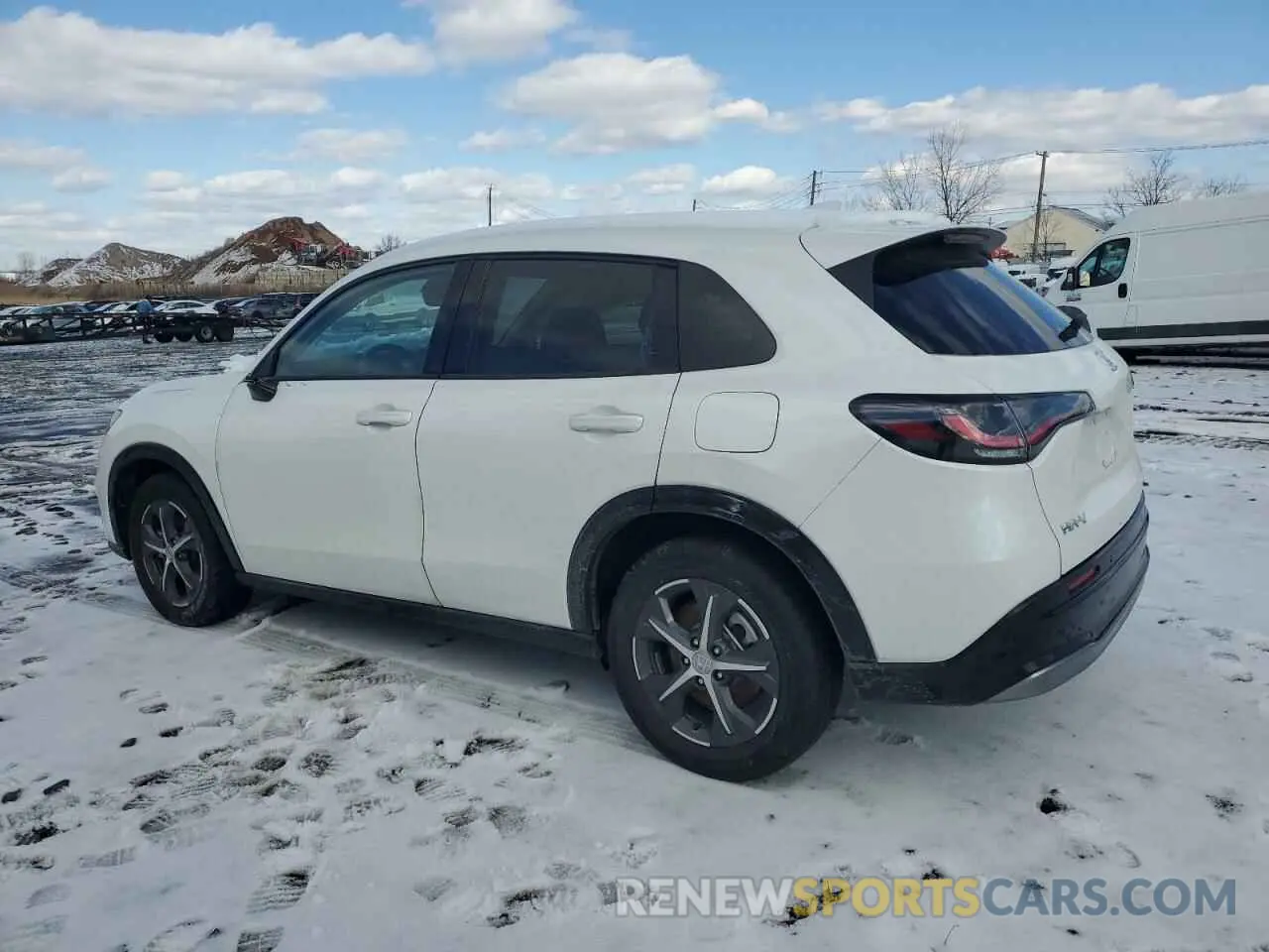 2 Photograph of a damaged car 3CZRZ2H70RM752473 HONDA HR-V 2024