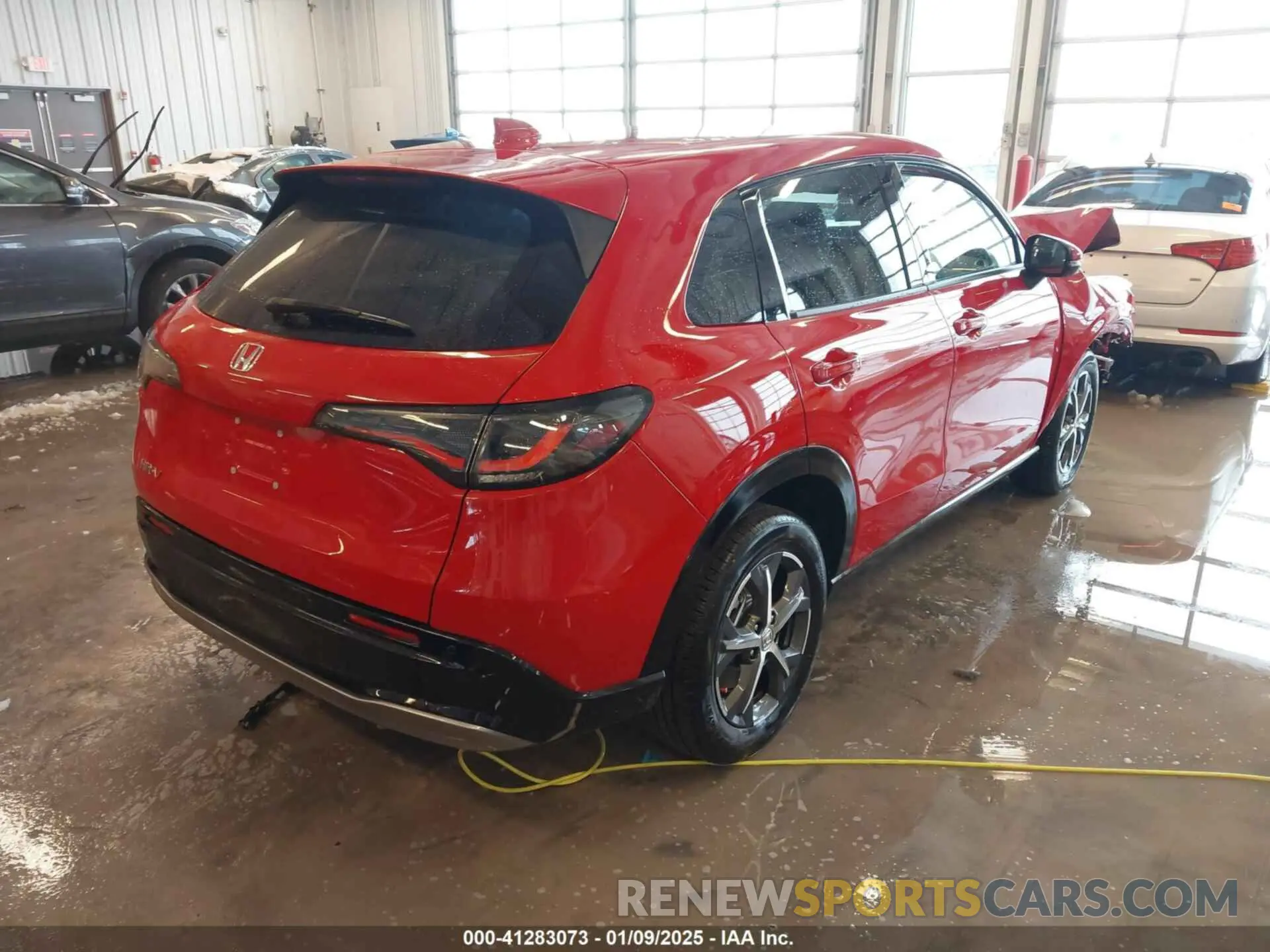 4 Photograph of a damaged car 3CZRZ2H71RM776488 HONDA HR-V 2024