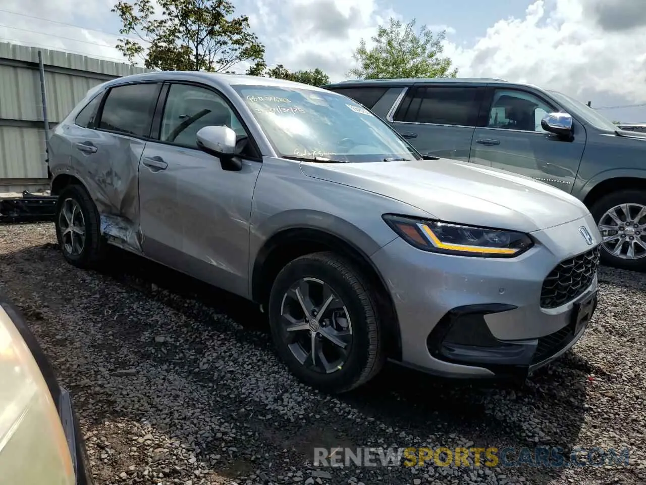 4 Photograph of a damaged car 3CZRZ2H74RM726121 HONDA HR-V 2024
