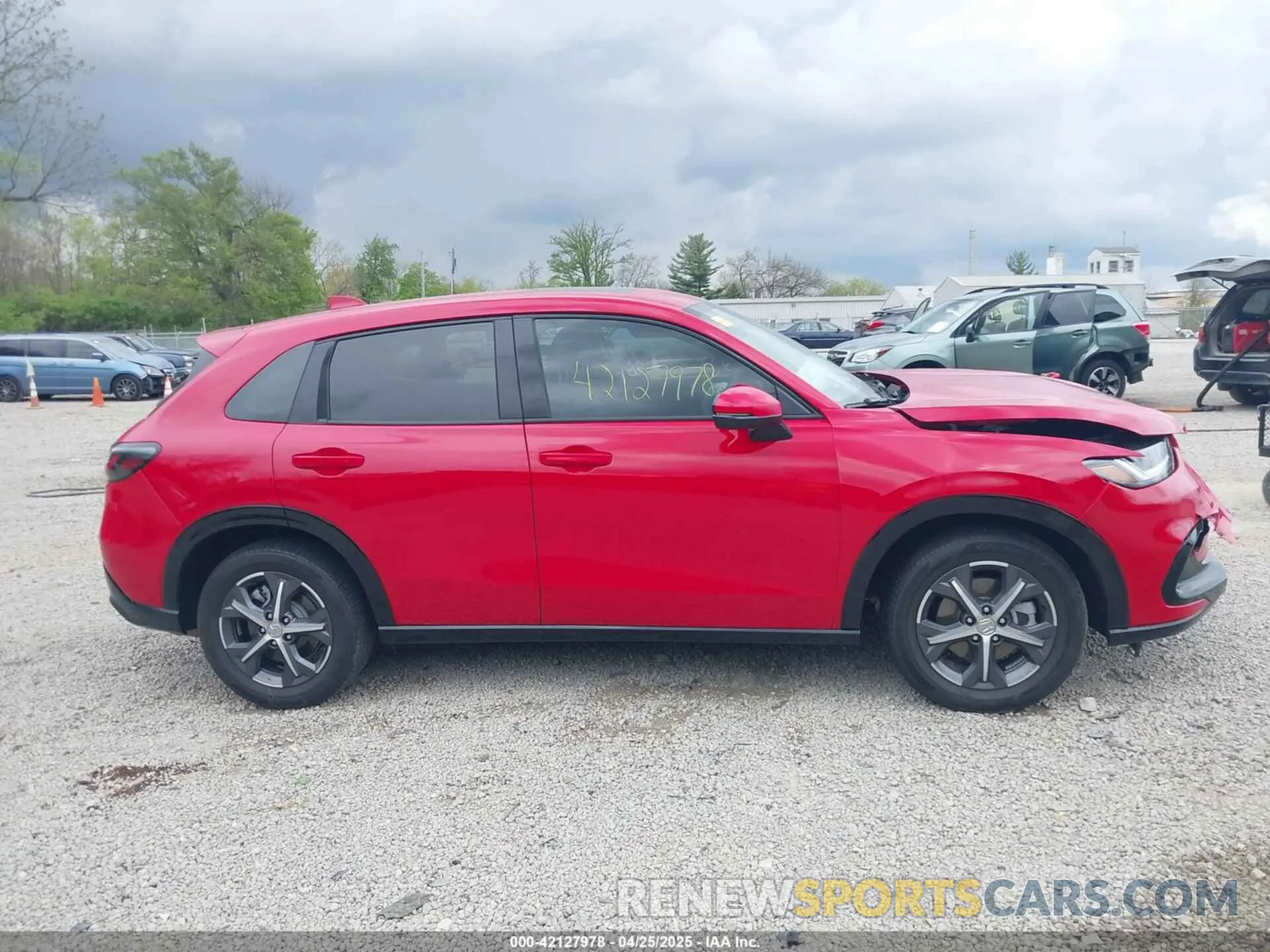12 Photograph of a damaged car 3CZRZ2H74RM735269 HONDA HR-V 2024