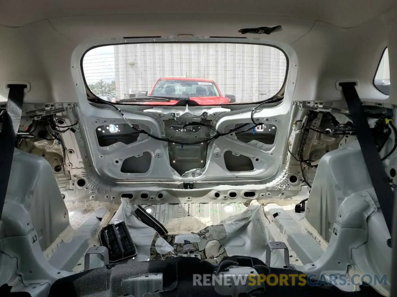 10 Photograph of a damaged car 3CZRZ2H75RM752484 HONDA HR-V 2024