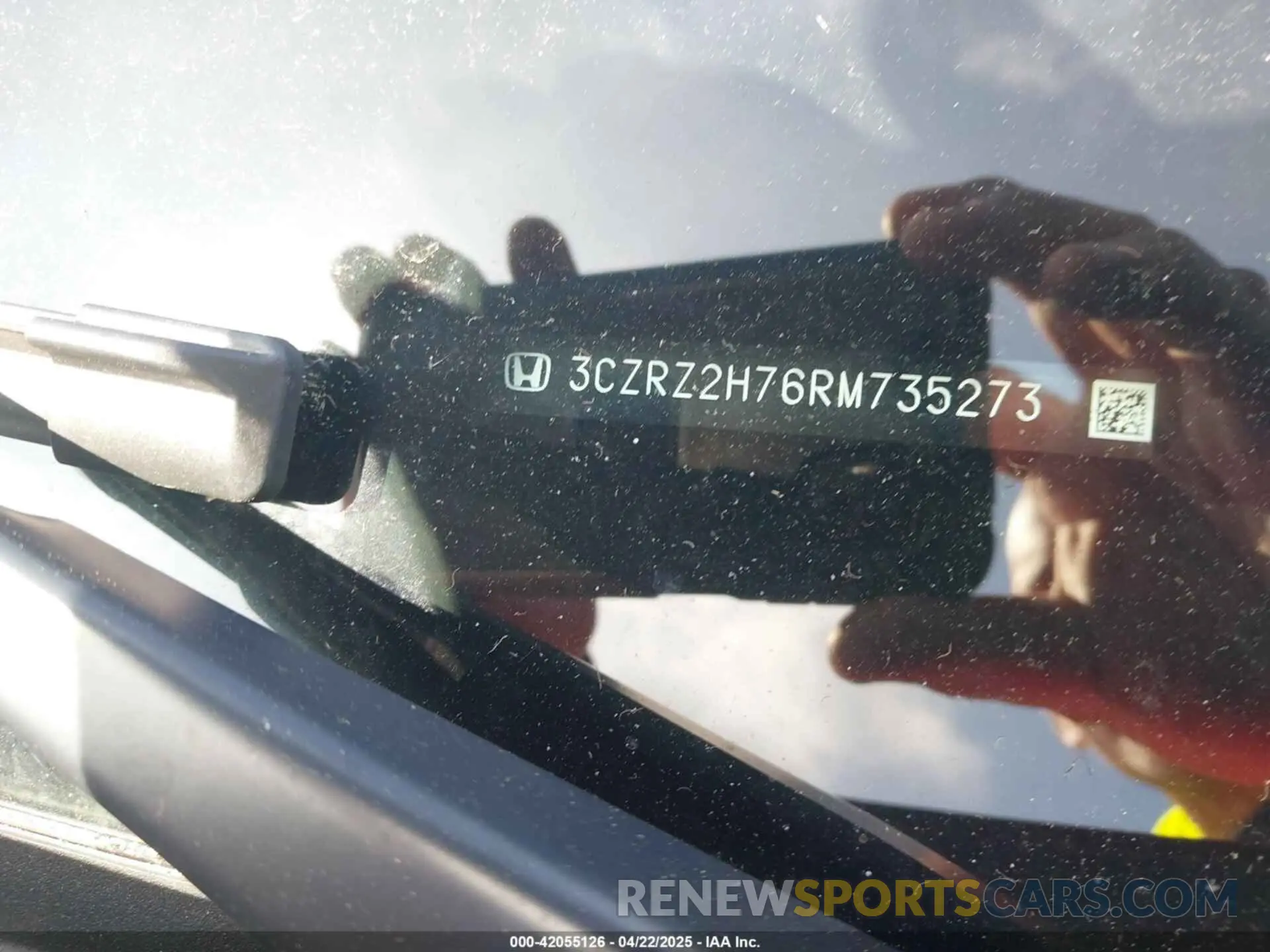 17 Photograph of a damaged car 3CZRZ2H76RM735273 HONDA HR-V 2024