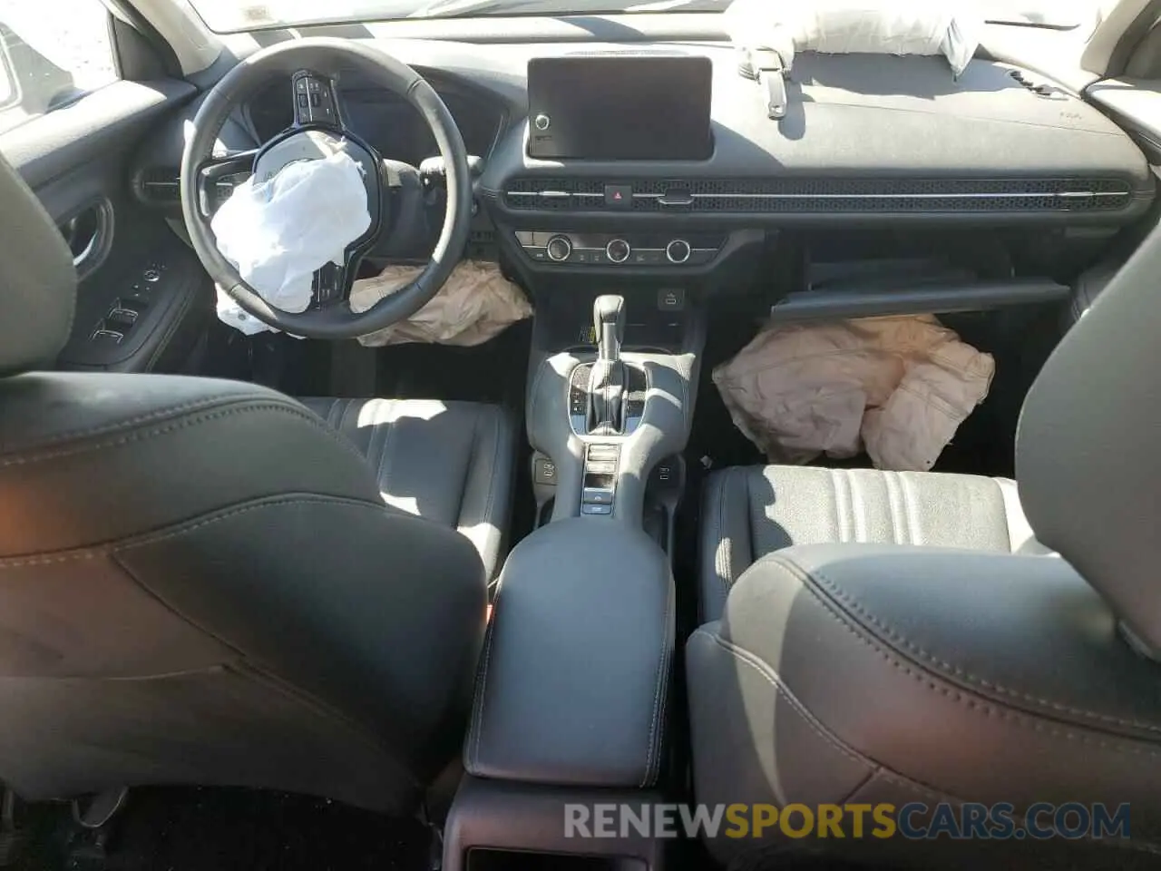 8 Photograph of a damaged car 3CZRZ2H76RM759430 HONDA HR-V 2024