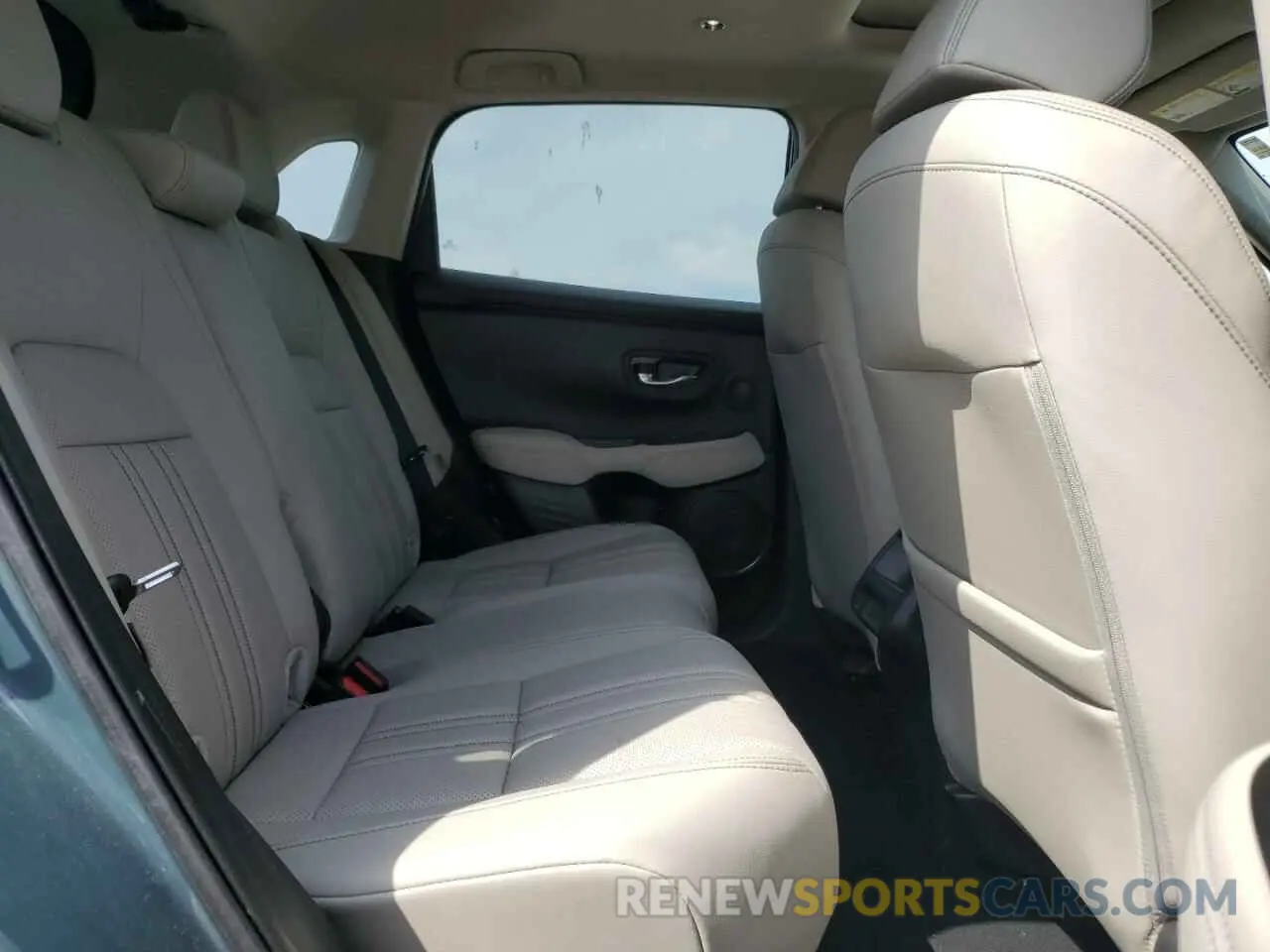 11 Photograph of a damaged car 3CZRZ2H78RM725733 HONDA HR-V 2024