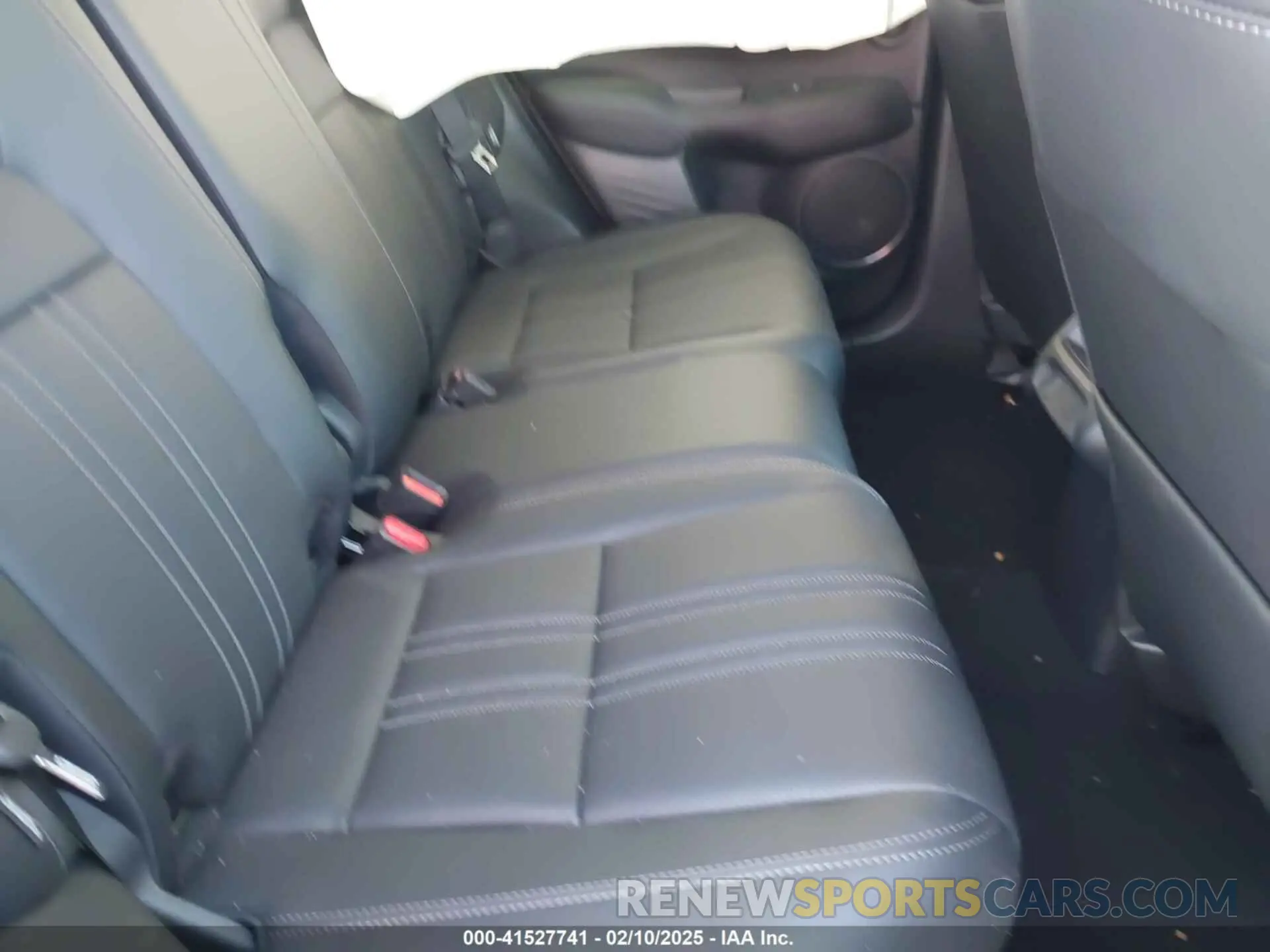 8 Photograph of a damaged car 3CZRZ2H78RM769554 HONDA HR-V 2024
