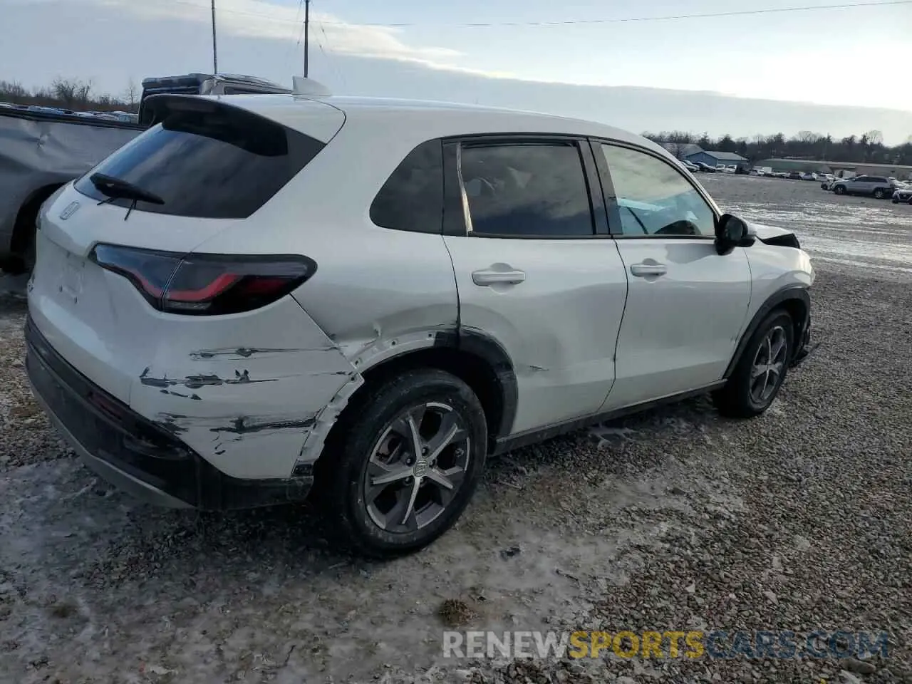3 Photograph of a damaged car 3CZRZ2H79RM717043 HONDA HR-V 2024