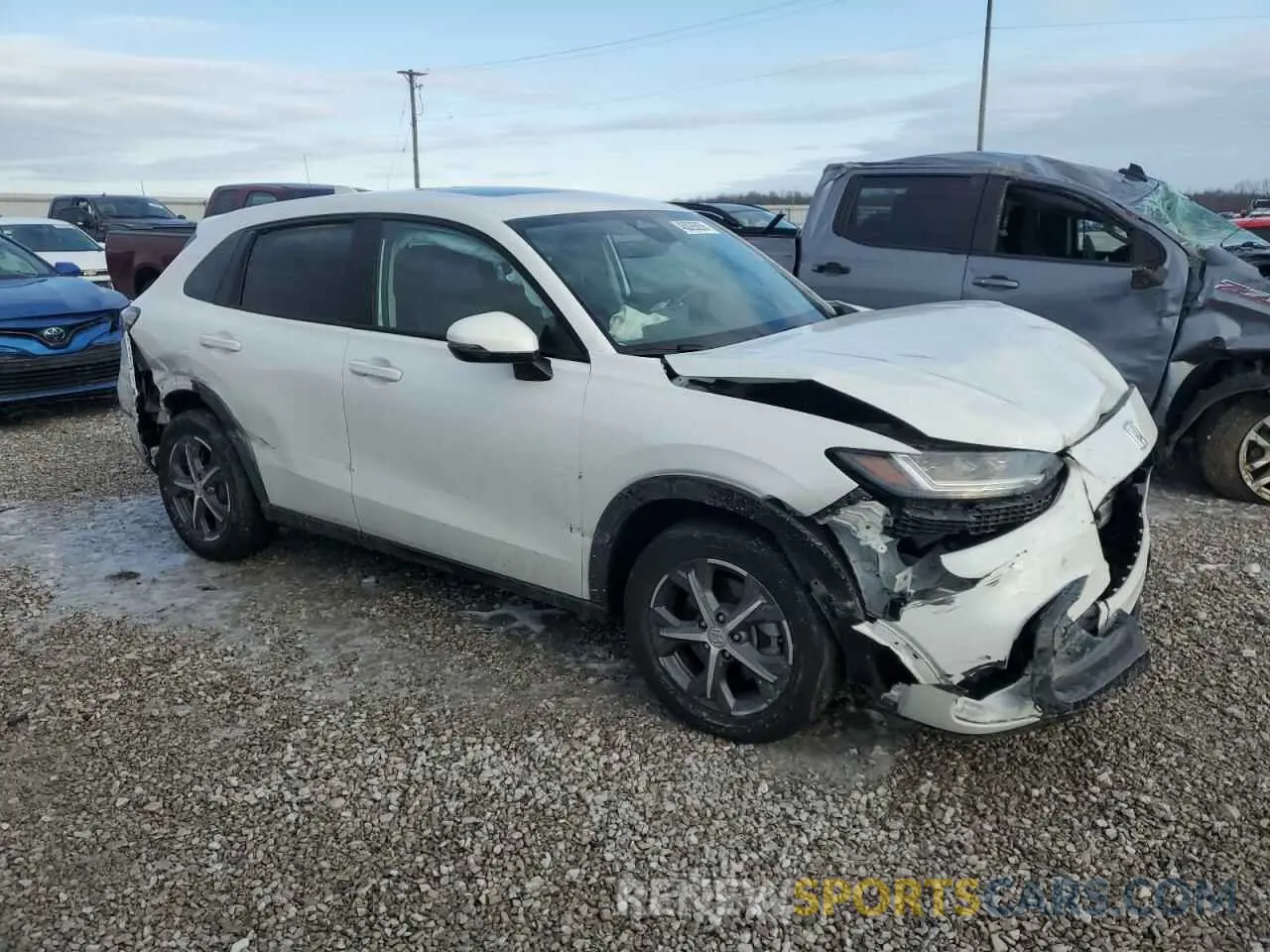 4 Photograph of a damaged car 3CZRZ2H79RM717043 HONDA HR-V 2024