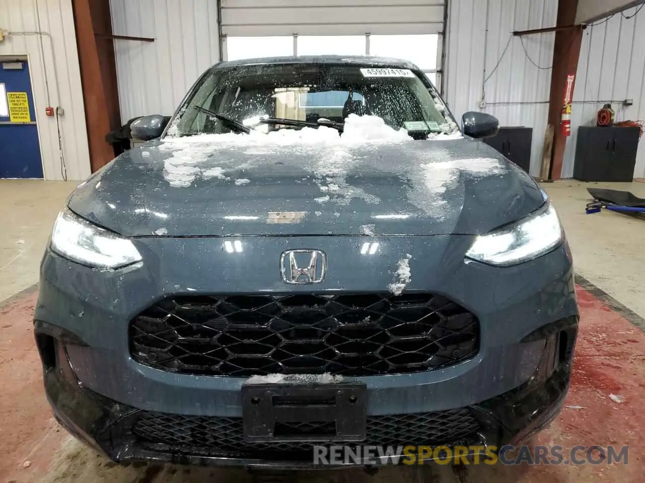 5 Photograph of a damaged car 3CZRZ2H79RM739818 HONDA HR-V 2024