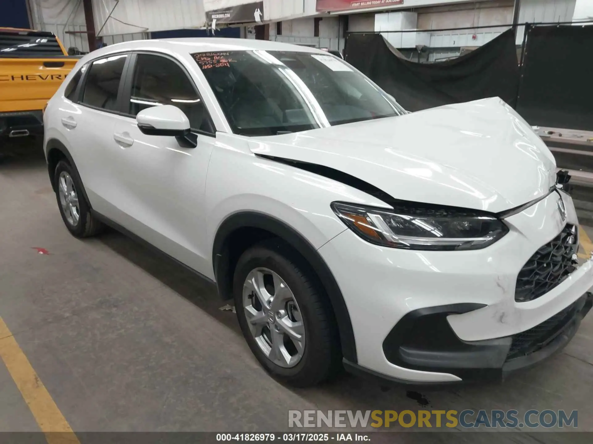 1 Photograph of a damaged car 3CZRZ1H30SM725755 HONDA HR-V 2025