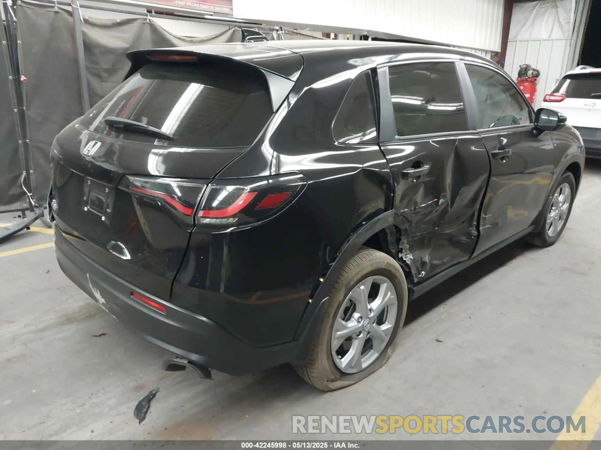 4 Photograph of a damaged car 3CZRZ1H31SM702517 HONDA HR-V 2025