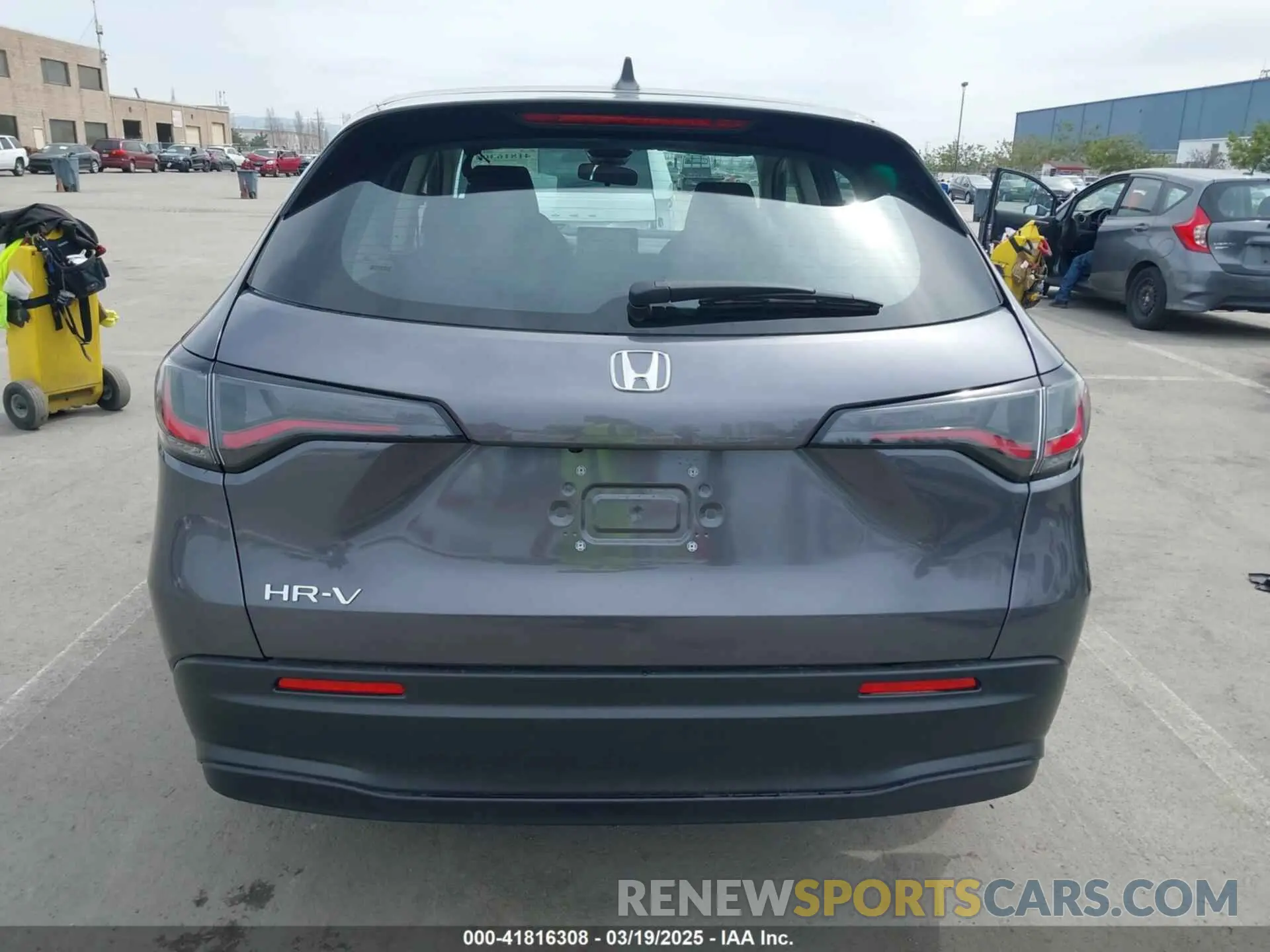 16 Photograph of a damaged car 3CZRZ1H31SM717311 HONDA HR-V 2025
