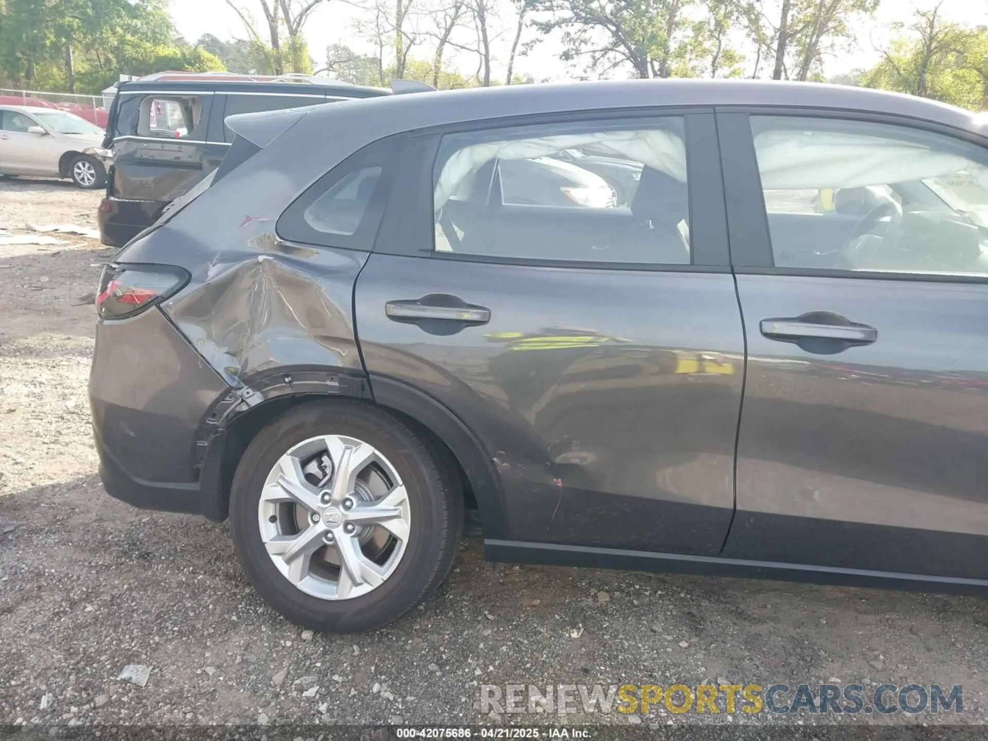 6 Photograph of a damaged car 3CZRZ1H32SM734439 HONDA HR-V 2025