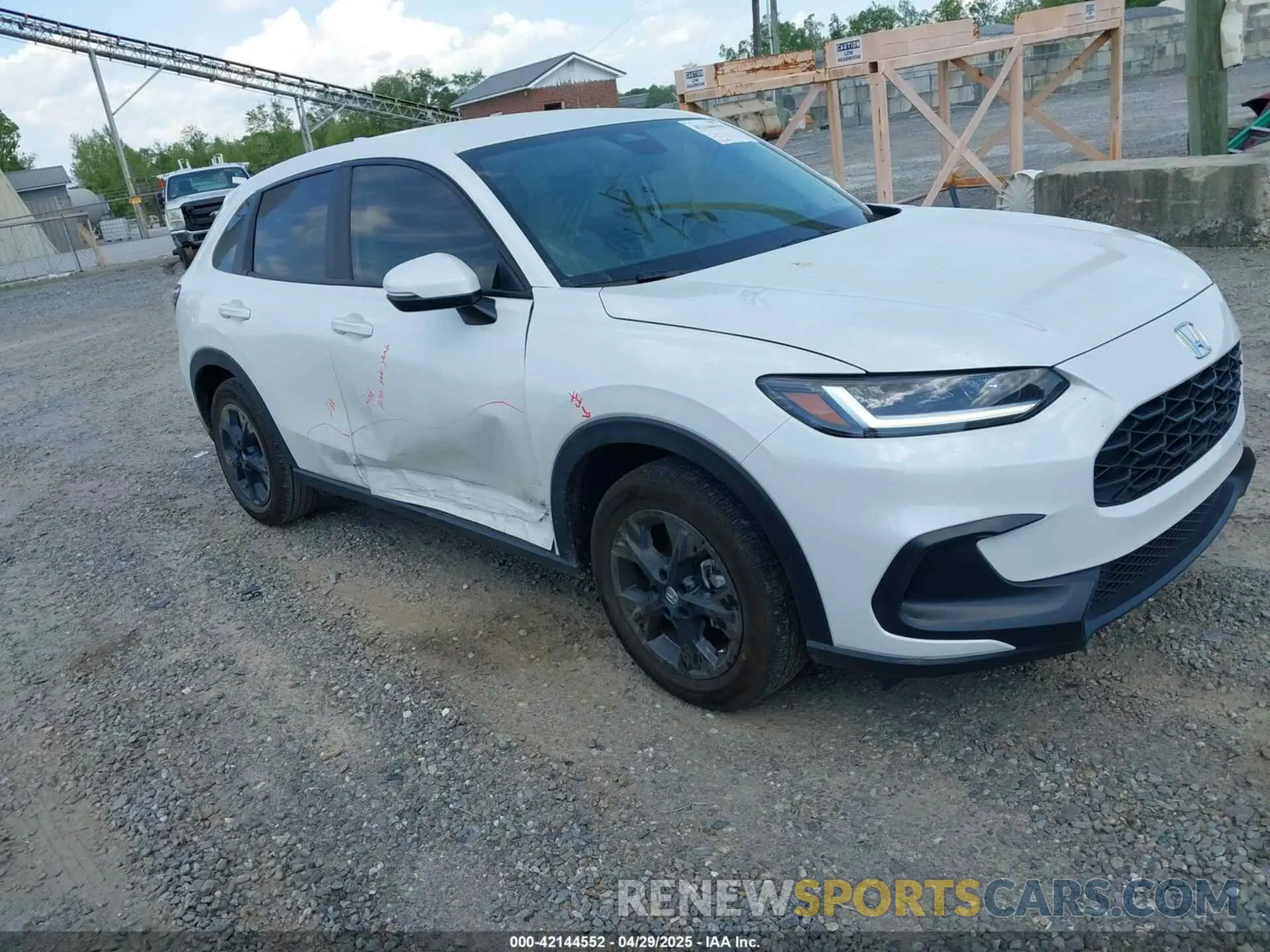 1 Photograph of a damaged car 3CZRZ1H33SM706505 HONDA HR-V 2025