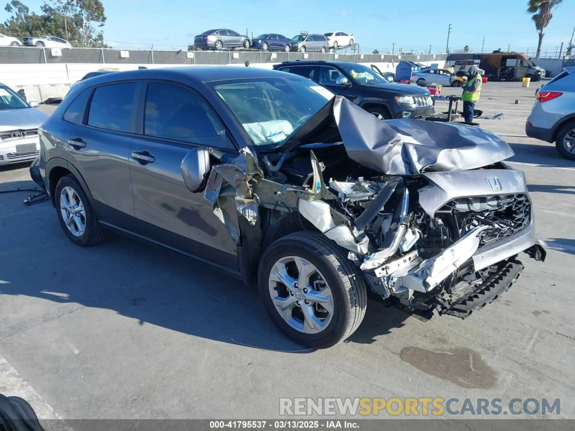 1 Photograph of a damaged car 3CZRZ1H33SM714183 HONDA HR-V 2025