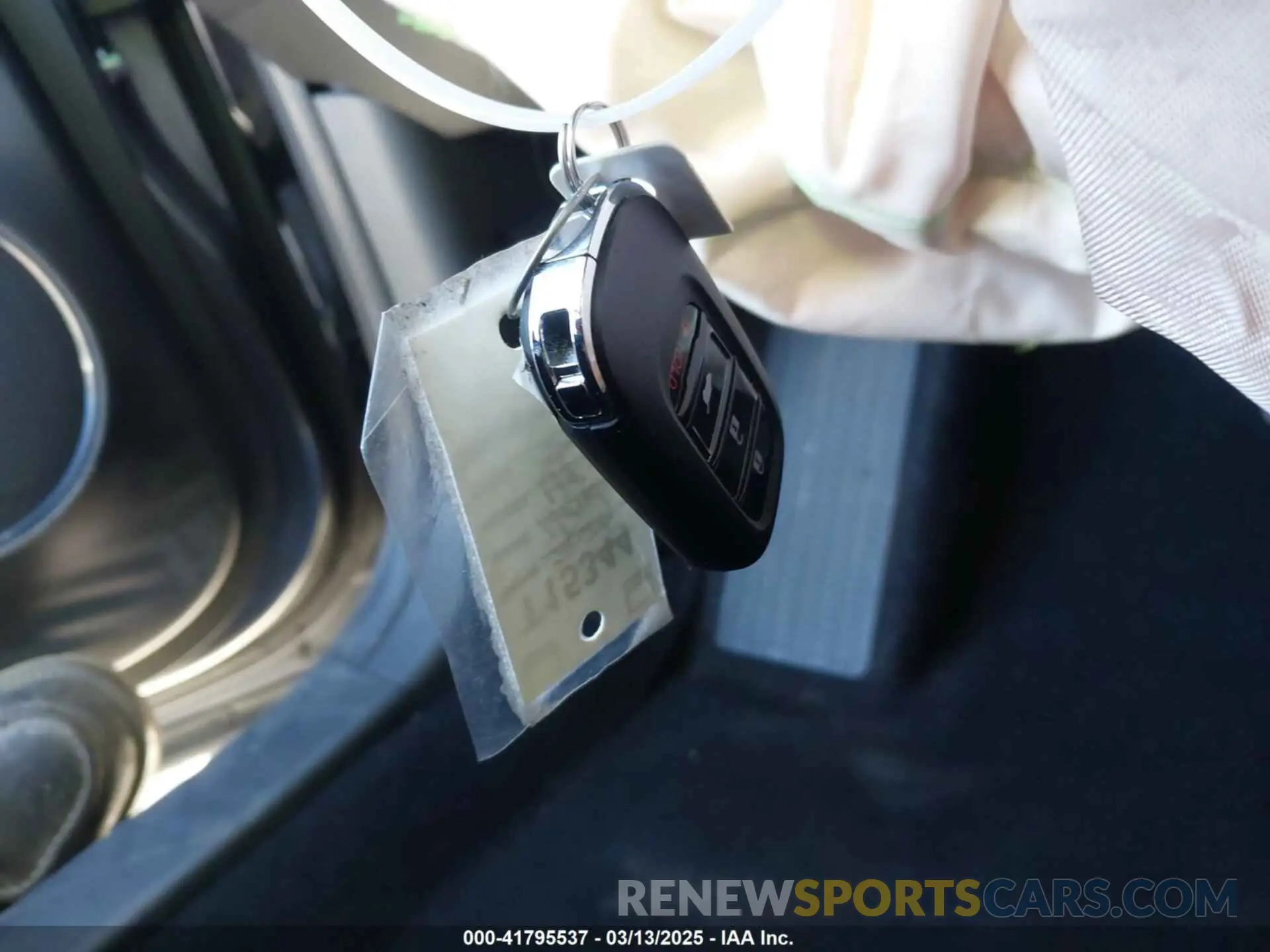 11 Photograph of a damaged car 3CZRZ1H33SM714183 HONDA HR-V 2025