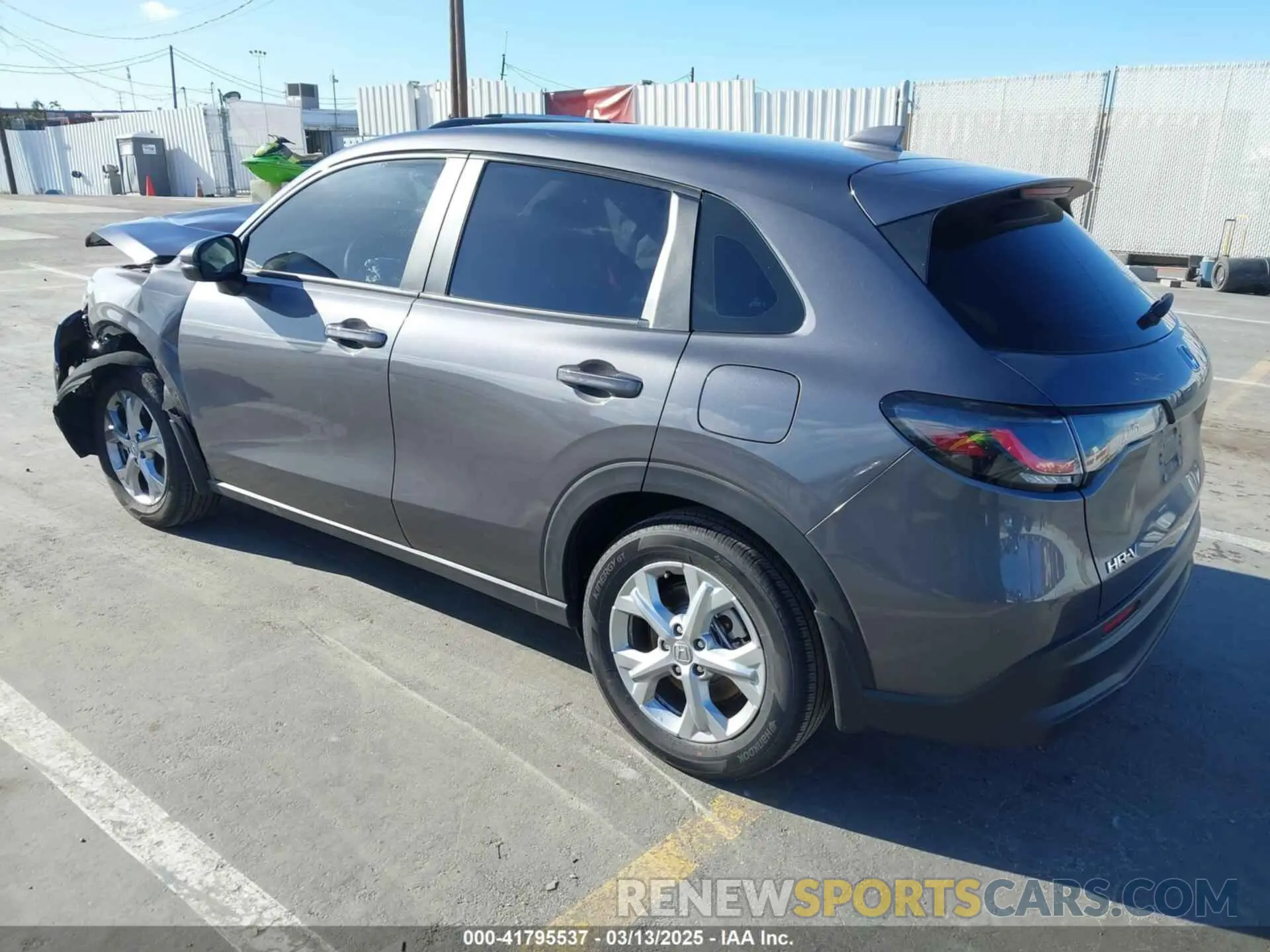 3 Photograph of a damaged car 3CZRZ1H33SM714183 HONDA HR-V 2025