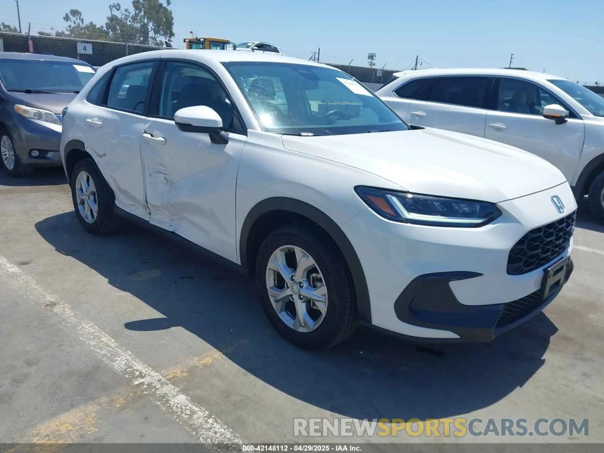 1 Photograph of a damaged car 3CZRZ1H33SM715575 HONDA HR-V 2025