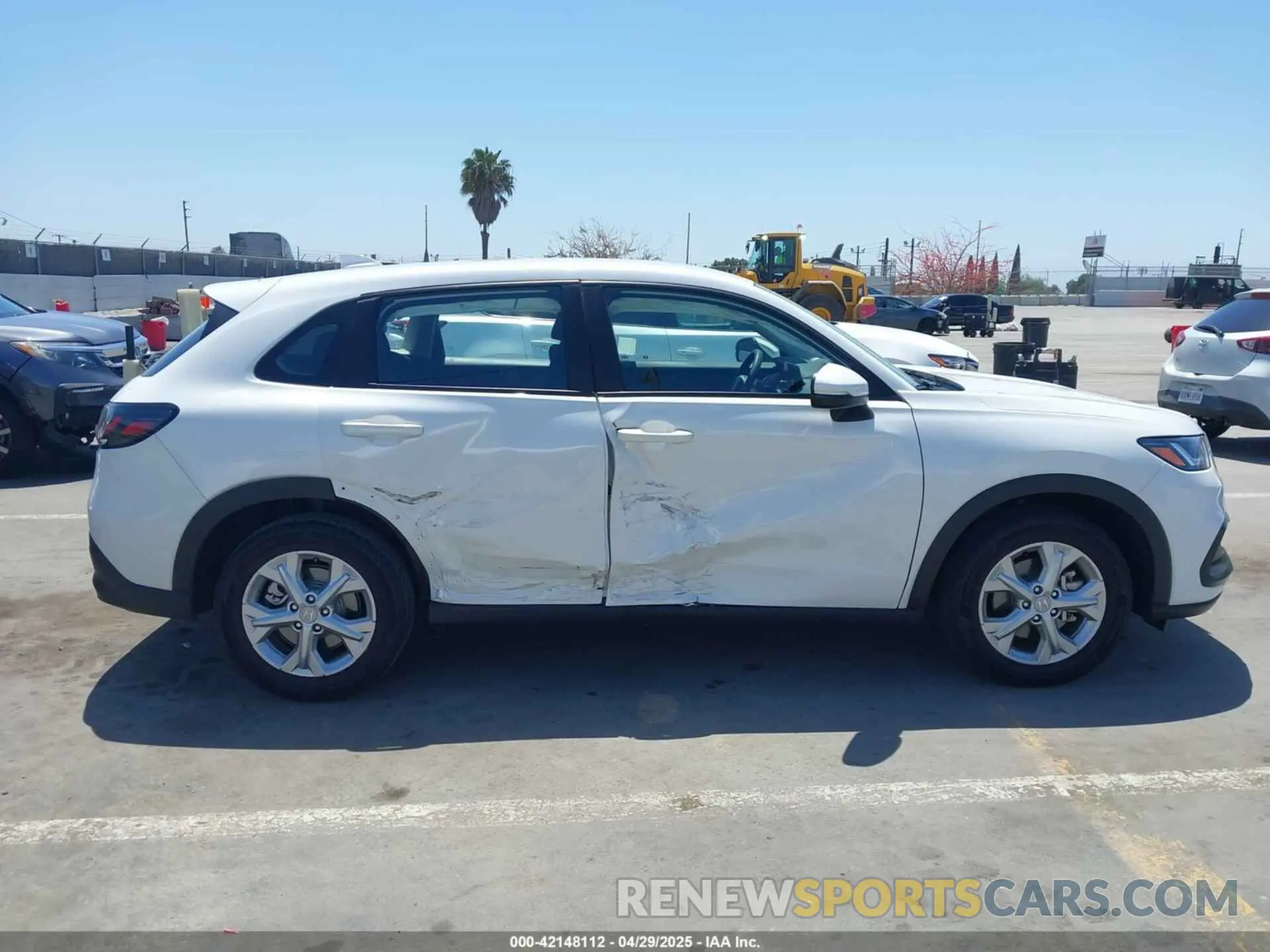6 Photograph of a damaged car 3CZRZ1H33SM715575 HONDA HR-V 2025