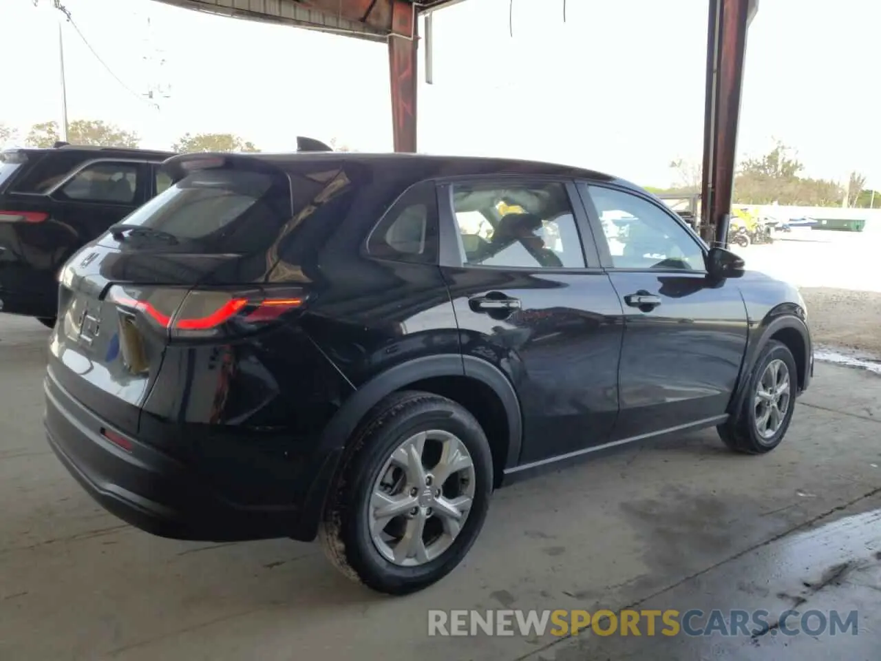3 Photograph of a damaged car 3CZRZ1H33SM728097 HONDA HR-V 2025
