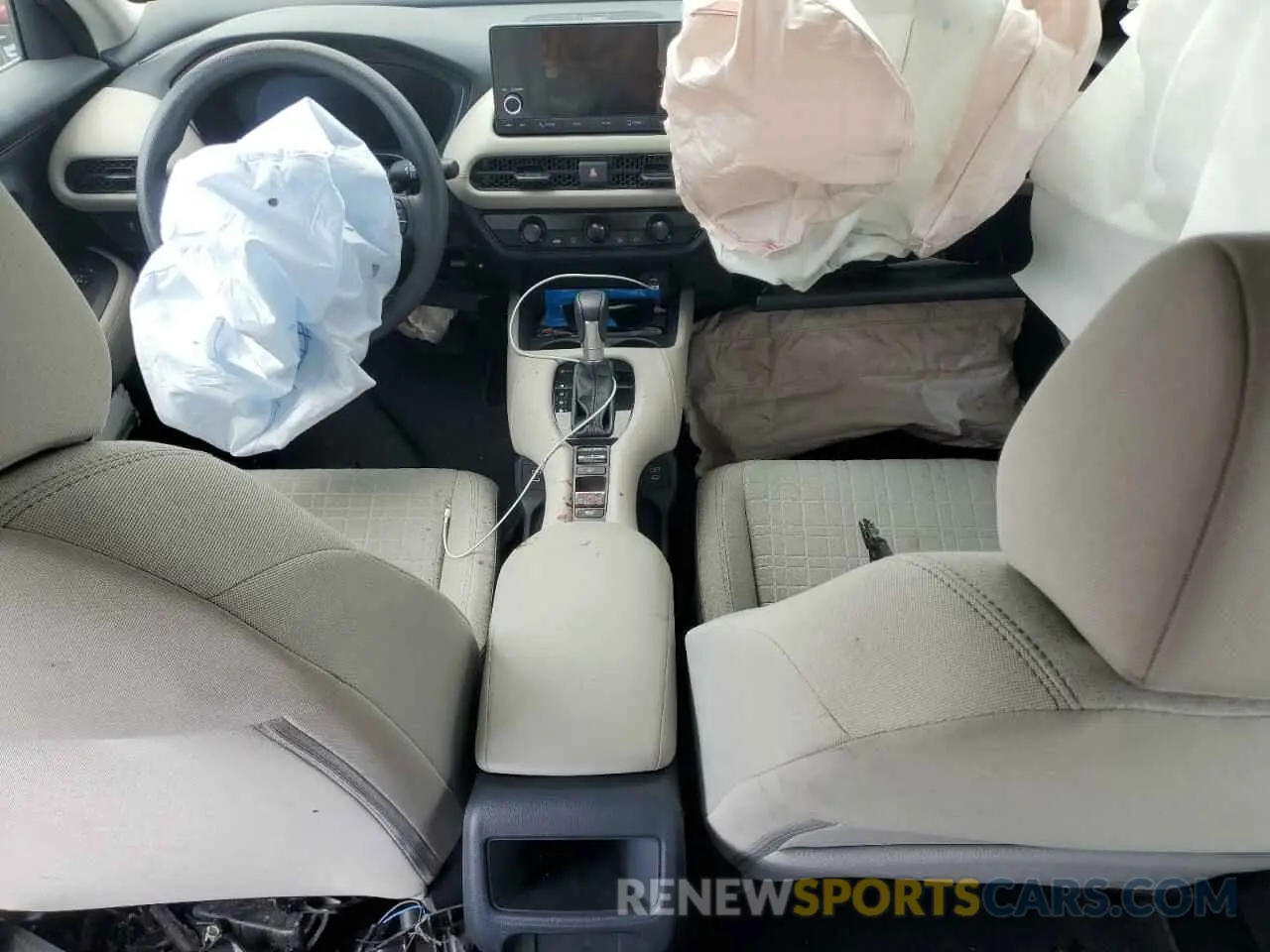 8 Photograph of a damaged car 3CZRZ1H33SM735230 HONDA HR-V 2025