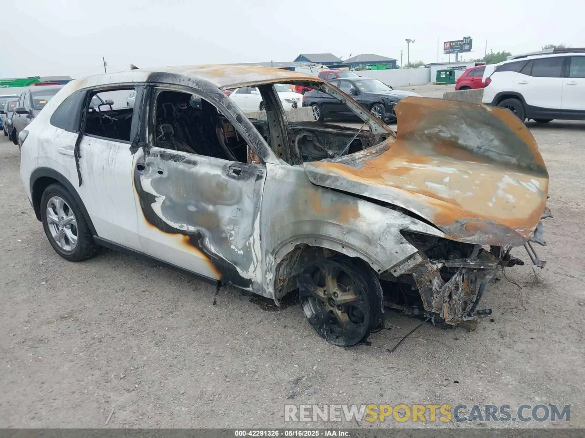 1 Photograph of a damaged car 3CZRZ1H33SM747538 HONDA HR-V 2025