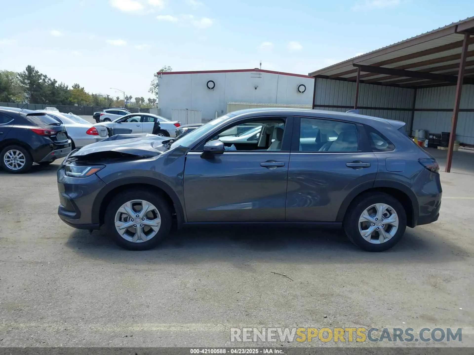 14 Photograph of a damaged car 3CZRZ1H34SM712460 HONDA HR-V 2025