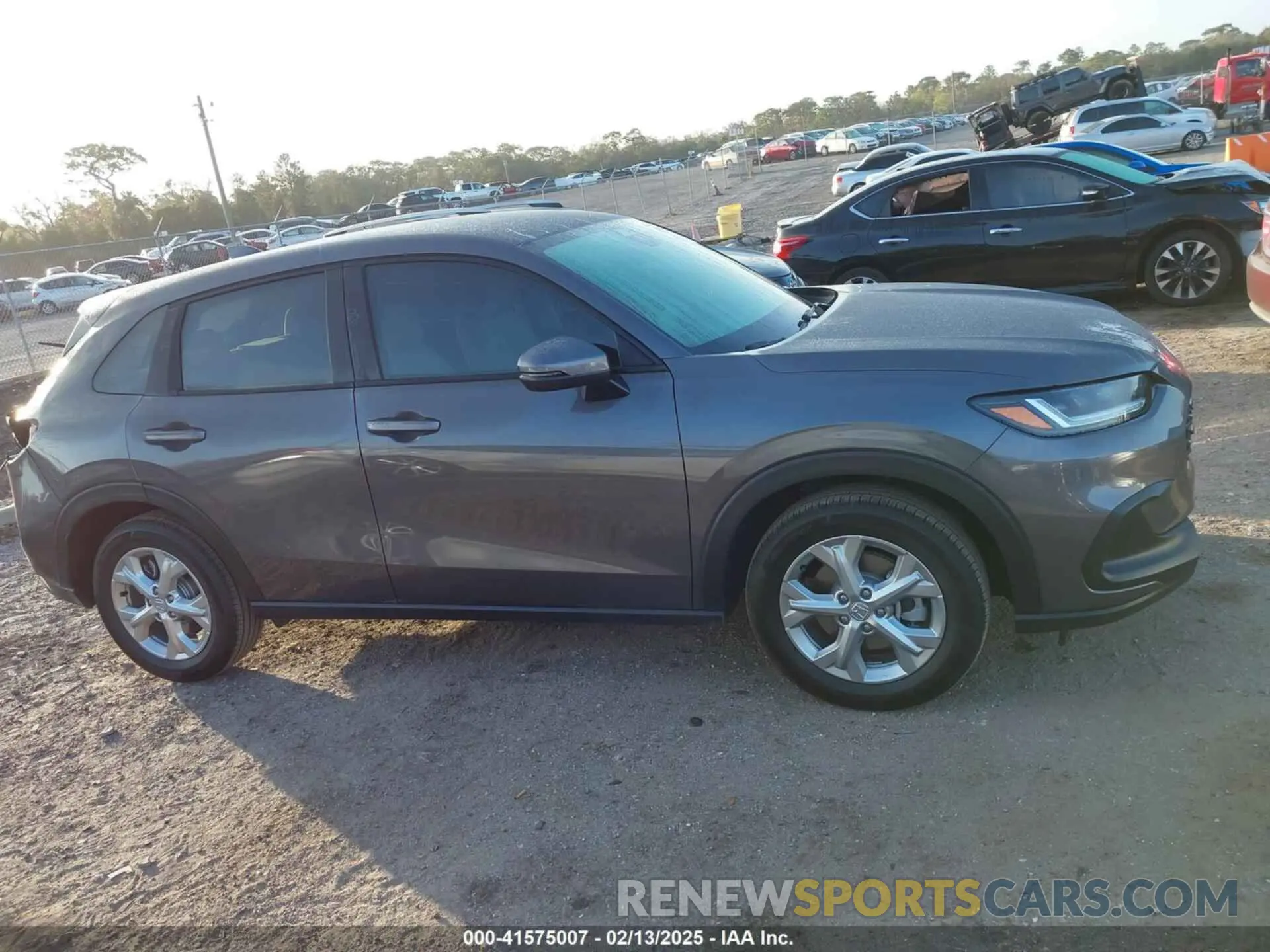13 Photograph of a damaged car 3CZRZ1H34SM737293 HONDA HR-V 2025
