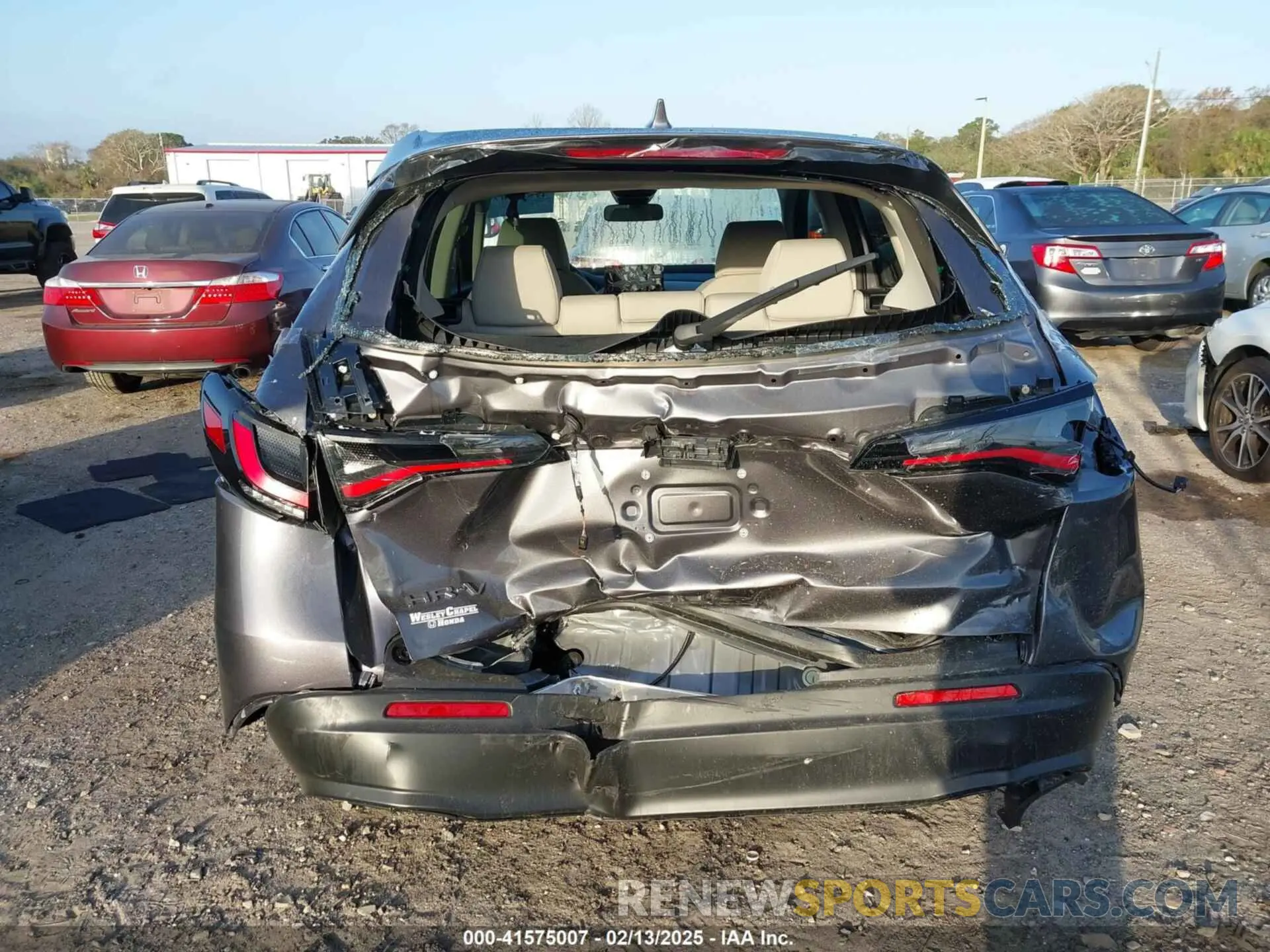 16 Photograph of a damaged car 3CZRZ1H34SM737293 HONDA HR-V 2025