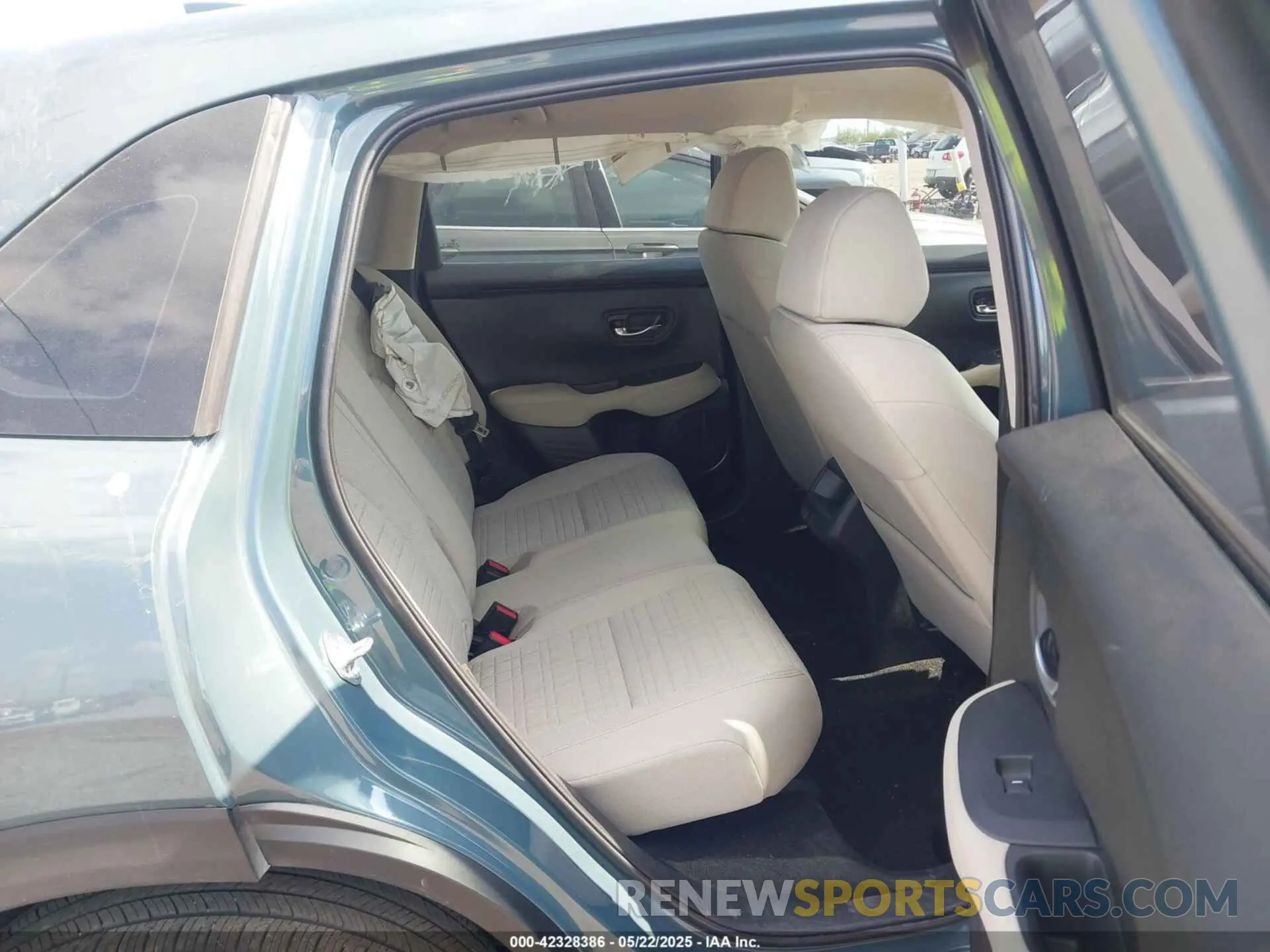 8 Photograph of a damaged car 3CZRZ1H34SM740551 HONDA HR-V 2025