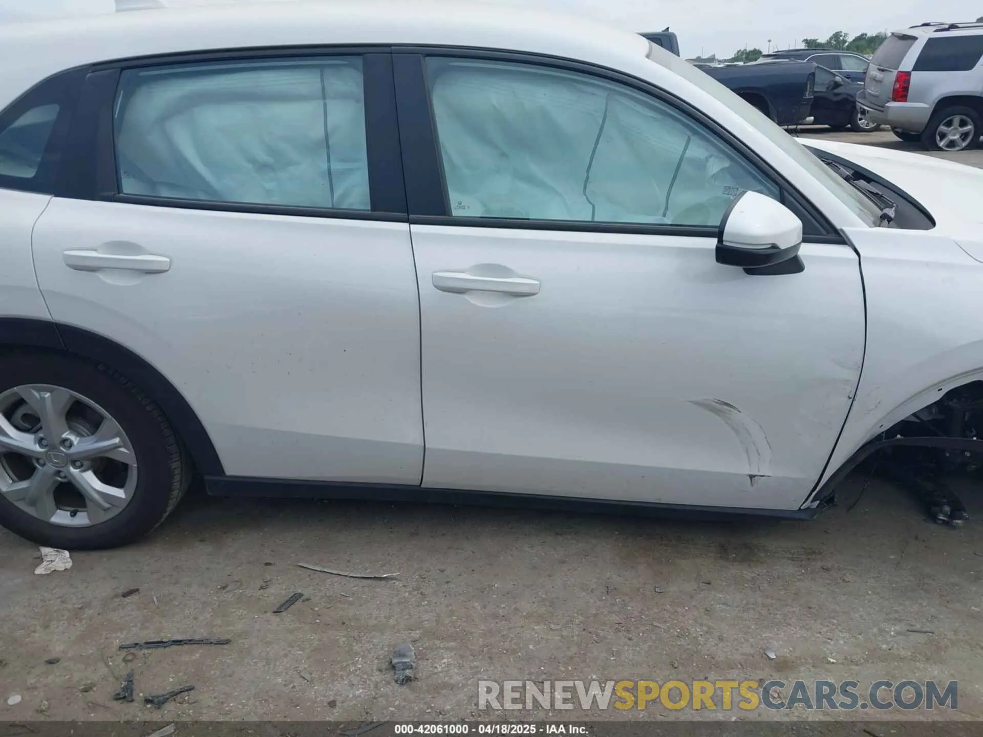 12 Photograph of a damaged car 3CZRZ1H35SM726173 HONDA HR-V 2025