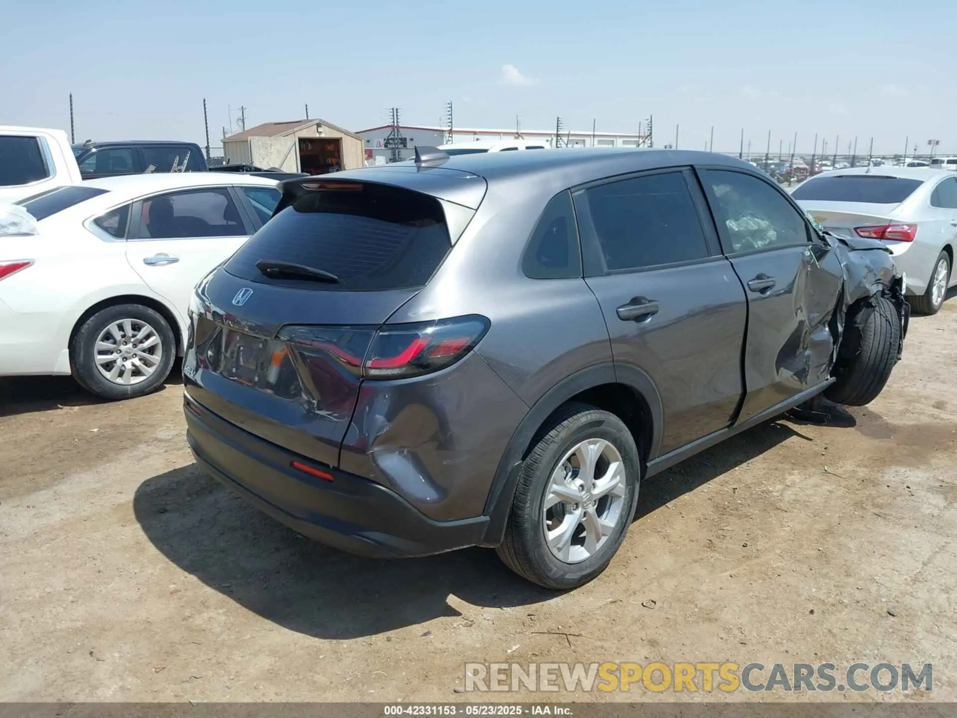4 Photograph of a damaged car 3CZRZ1H36SM707552 HONDA HR-V 2025