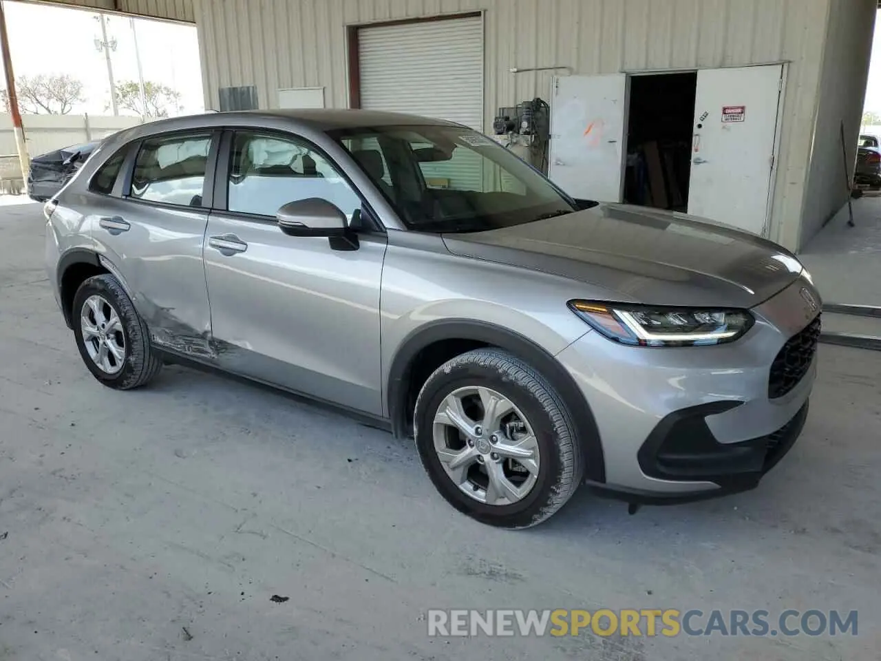 4 Photograph of a damaged car 3CZRZ1H36SM715280 HONDA HR-V 2025