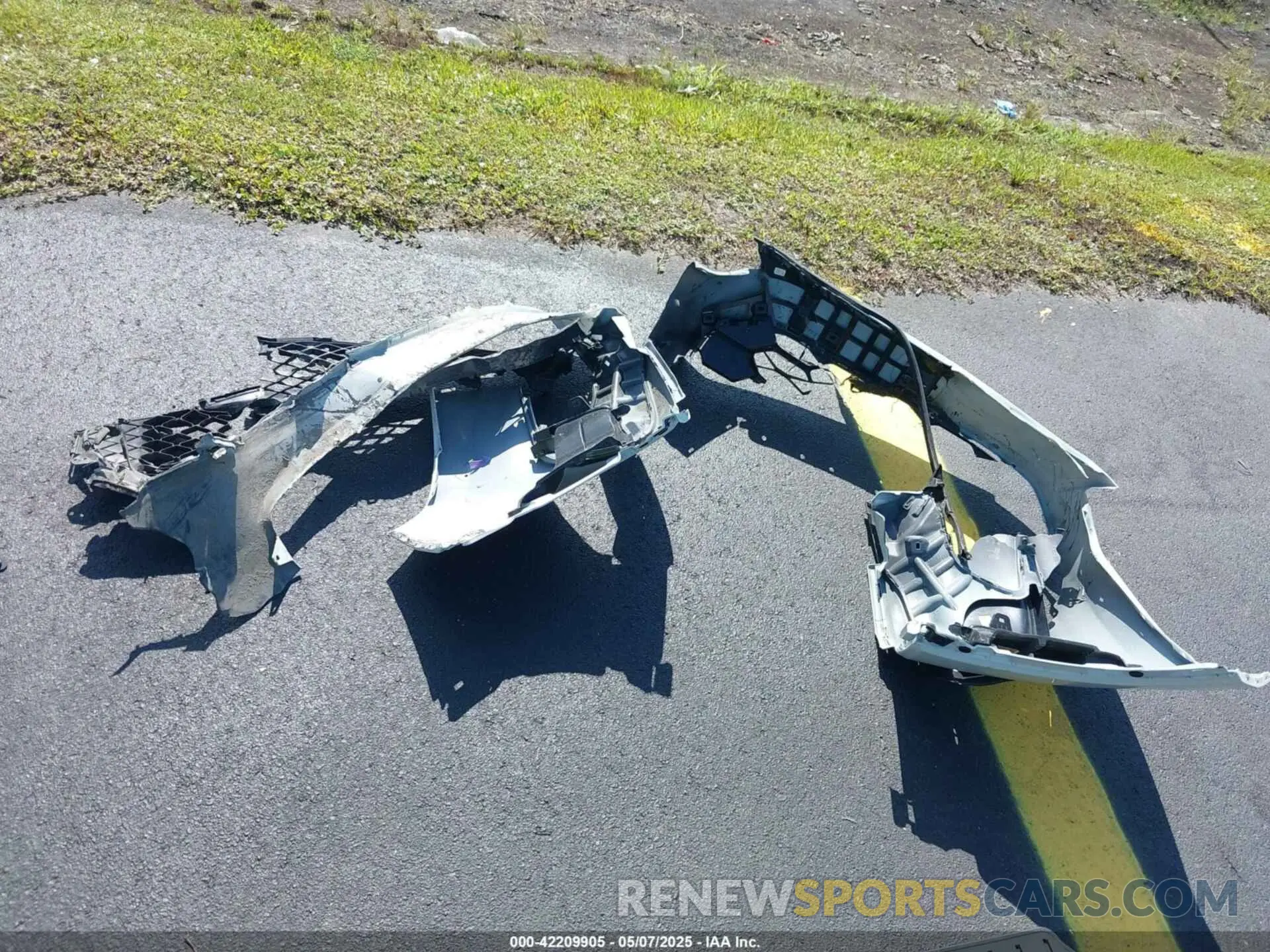 11 Photograph of a damaged car 3CZRZ1H36SM743497 HONDA HR-V 2025