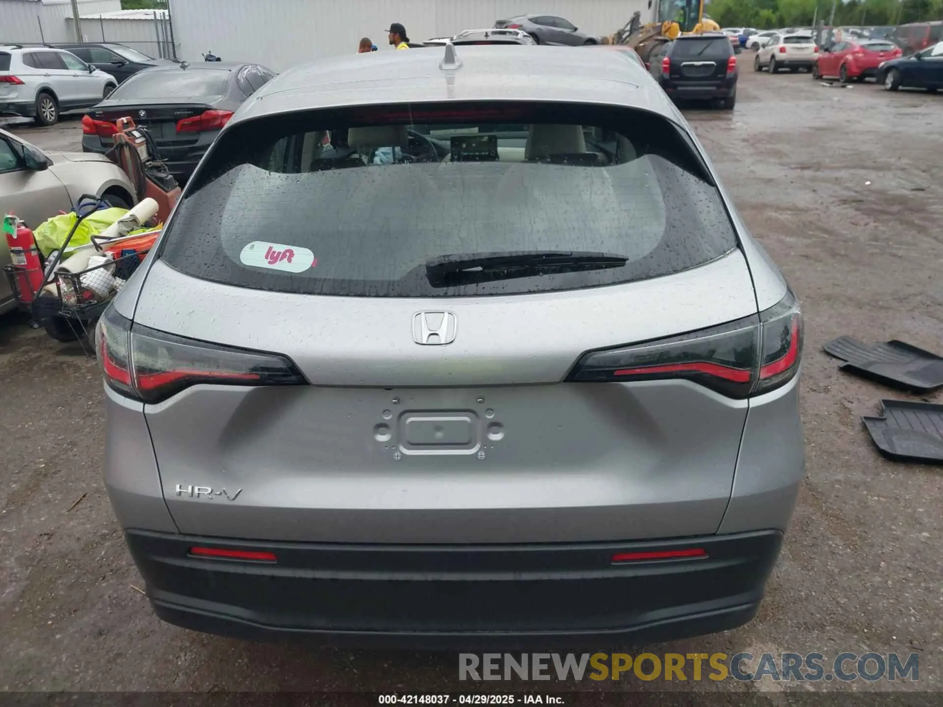 16 Photograph of a damaged car 3CZRZ1H36SM750725 HONDA HR-V 2025