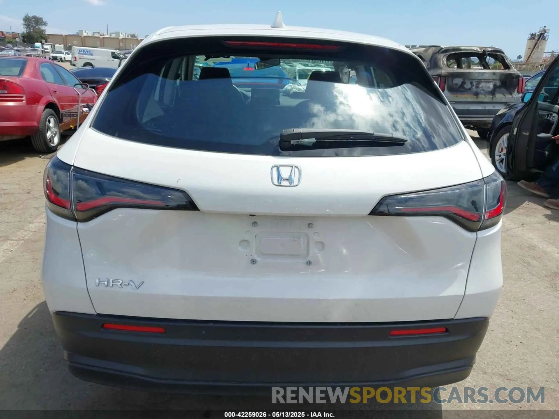 15 Photograph of a damaged car 3CZRZ1H38SM728063 HONDA HR-V 2025