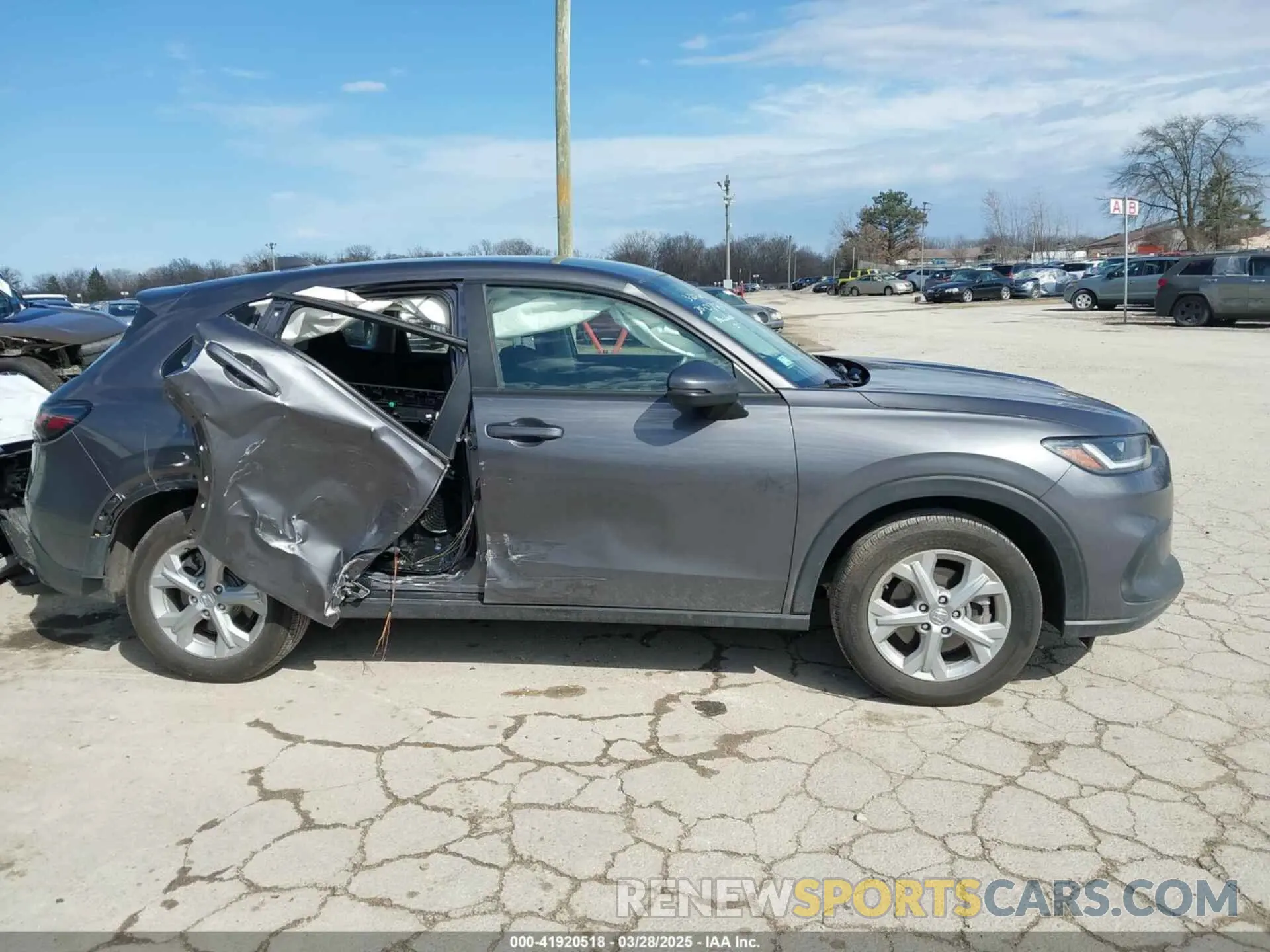 14 Photograph of a damaged car 3CZRZ1H3XSM717288 HONDA HR-V 2025