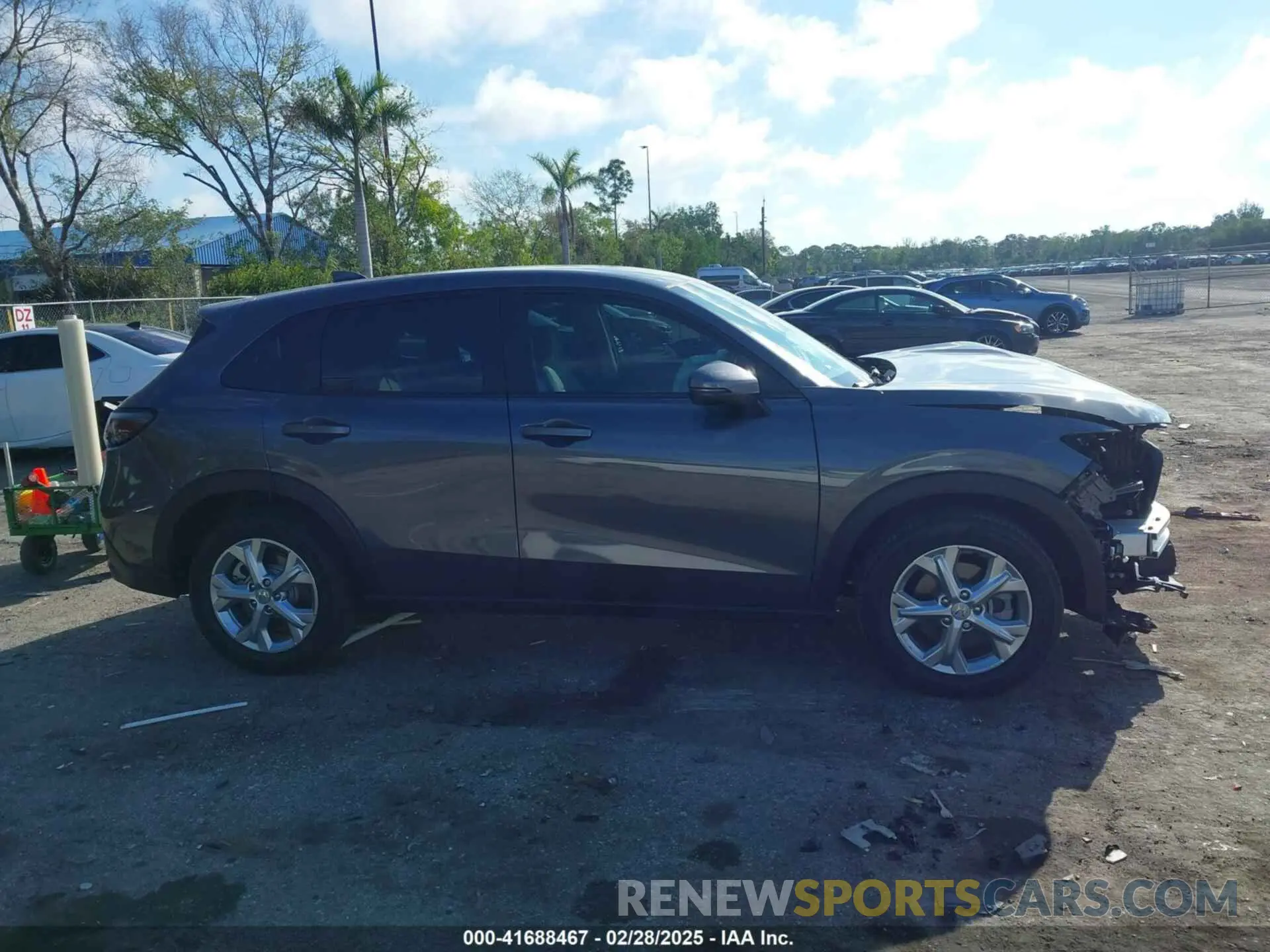 13 Photograph of a damaged car 3CZRZ1H3XSM719610 HONDA HR-V 2025