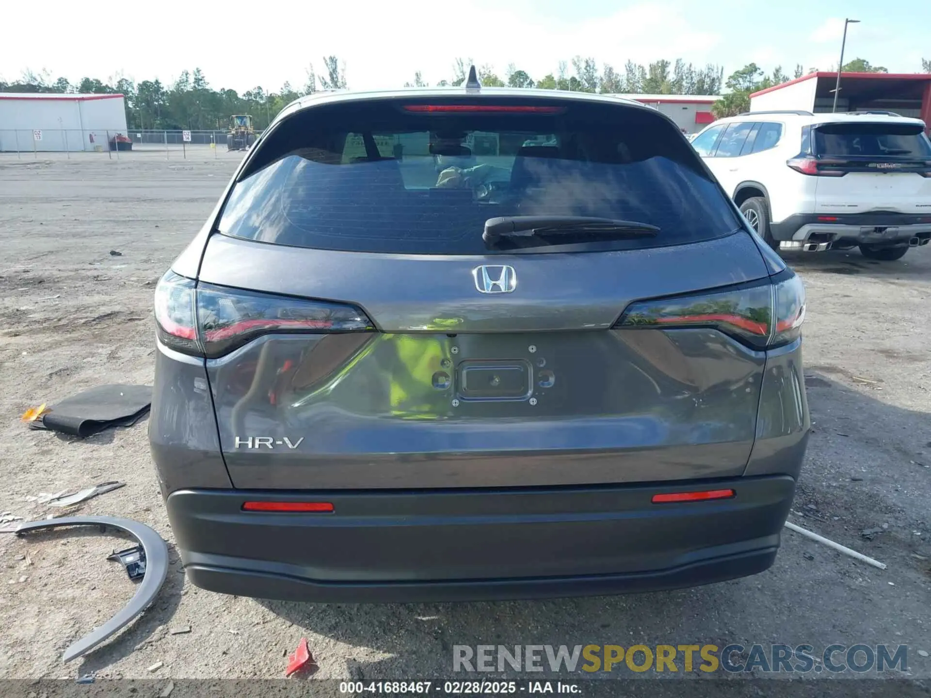 16 Photograph of a damaged car 3CZRZ1H3XSM719610 HONDA HR-V 2025