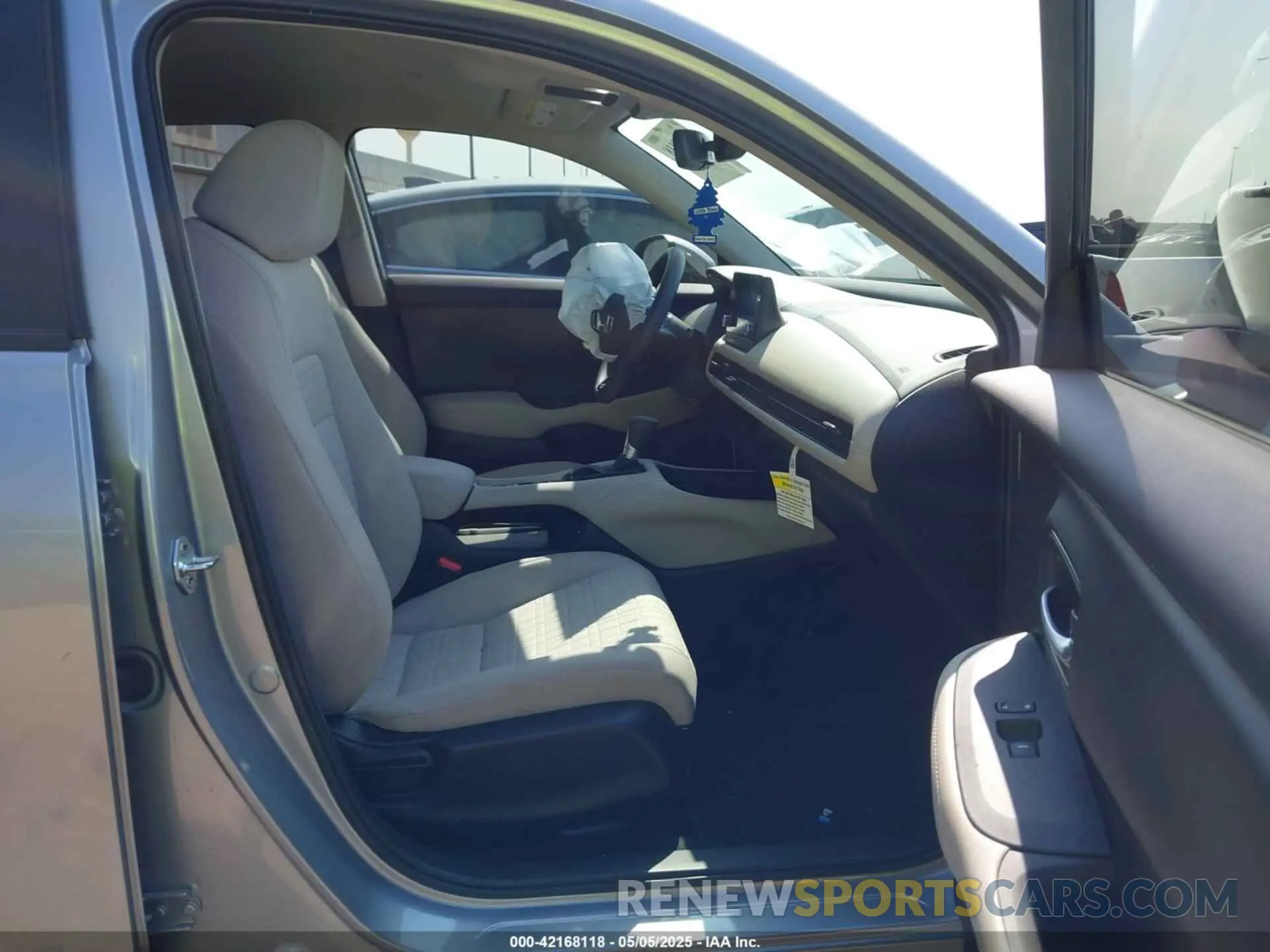 5 Photograph of a damaged car 3CZRZ1H3XSM720868 HONDA HR-V 2025