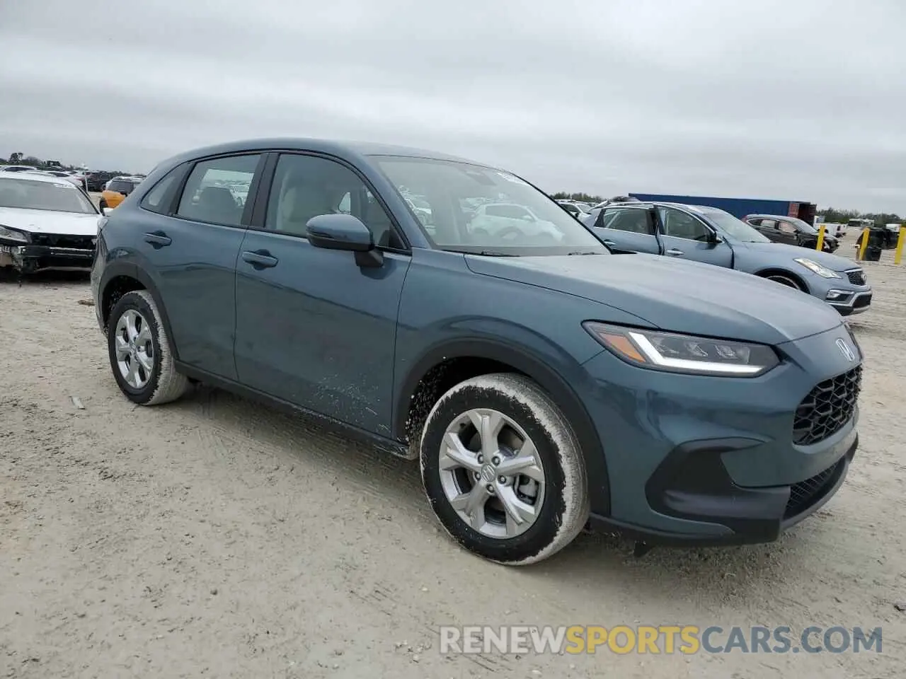4 Photograph of a damaged car 3CZRZ1H3XSM724855 HONDA HR-V 2025