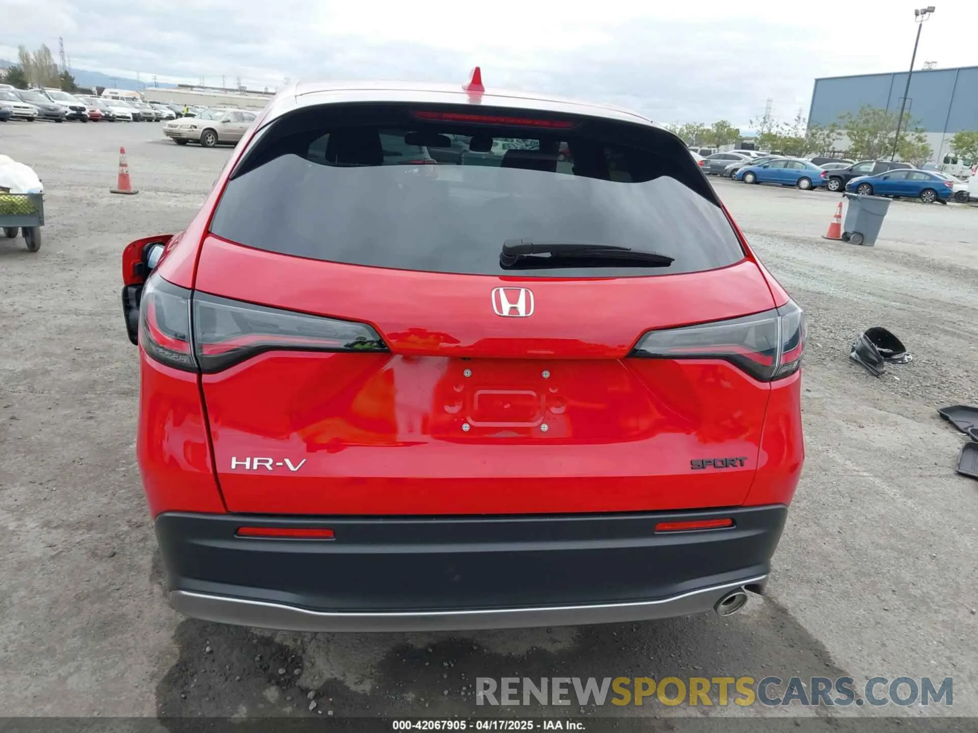 16 Photograph of a damaged car 3CZRZ1H50SM702574 HONDA HR-V 2025