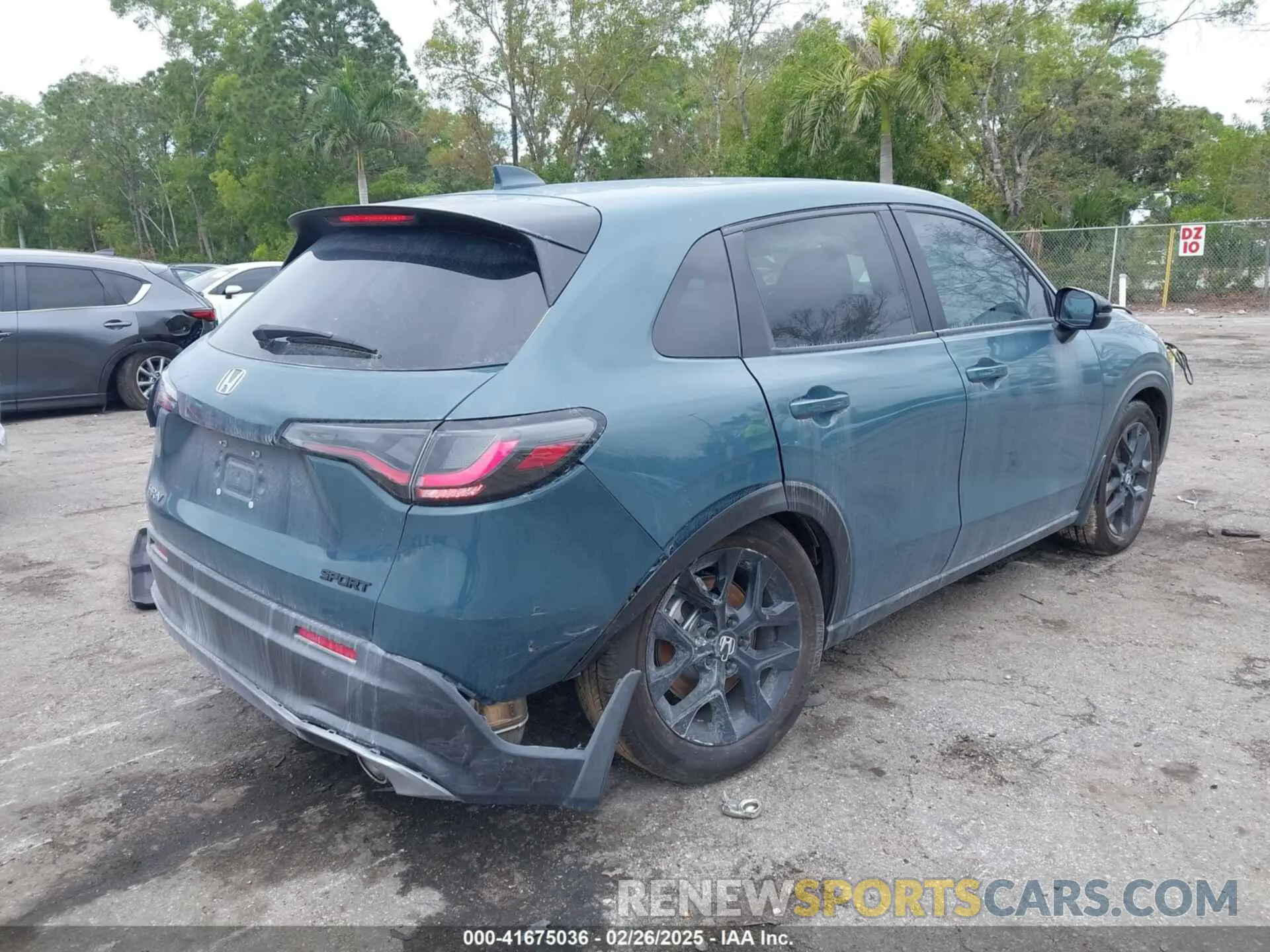 6 Photograph of a damaged car 3CZRZ1H50SM735638 HONDA HR-V 2025