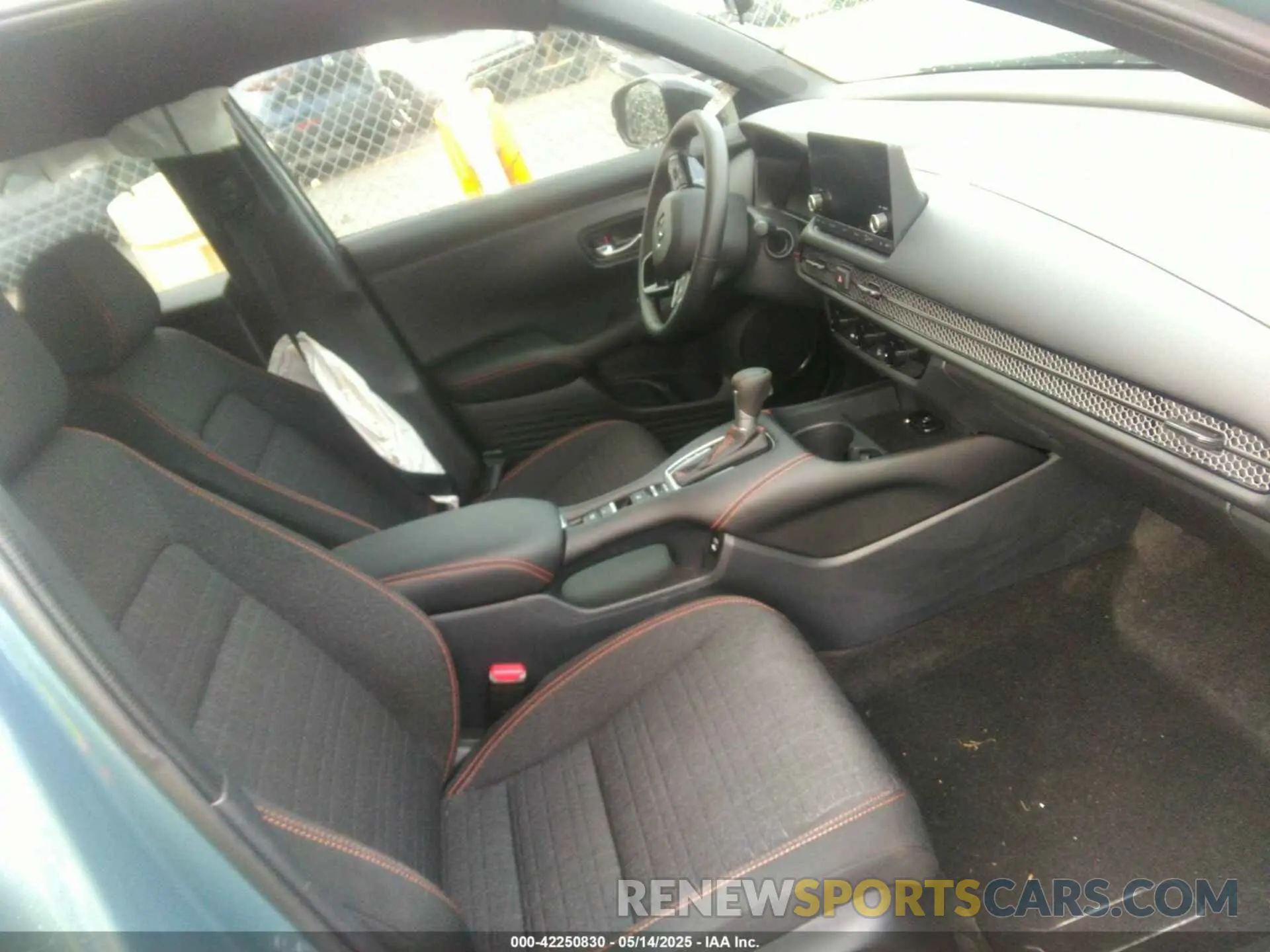 5 Photograph of a damaged car 3CZRZ1H50SM741648 HONDA HR-V 2025