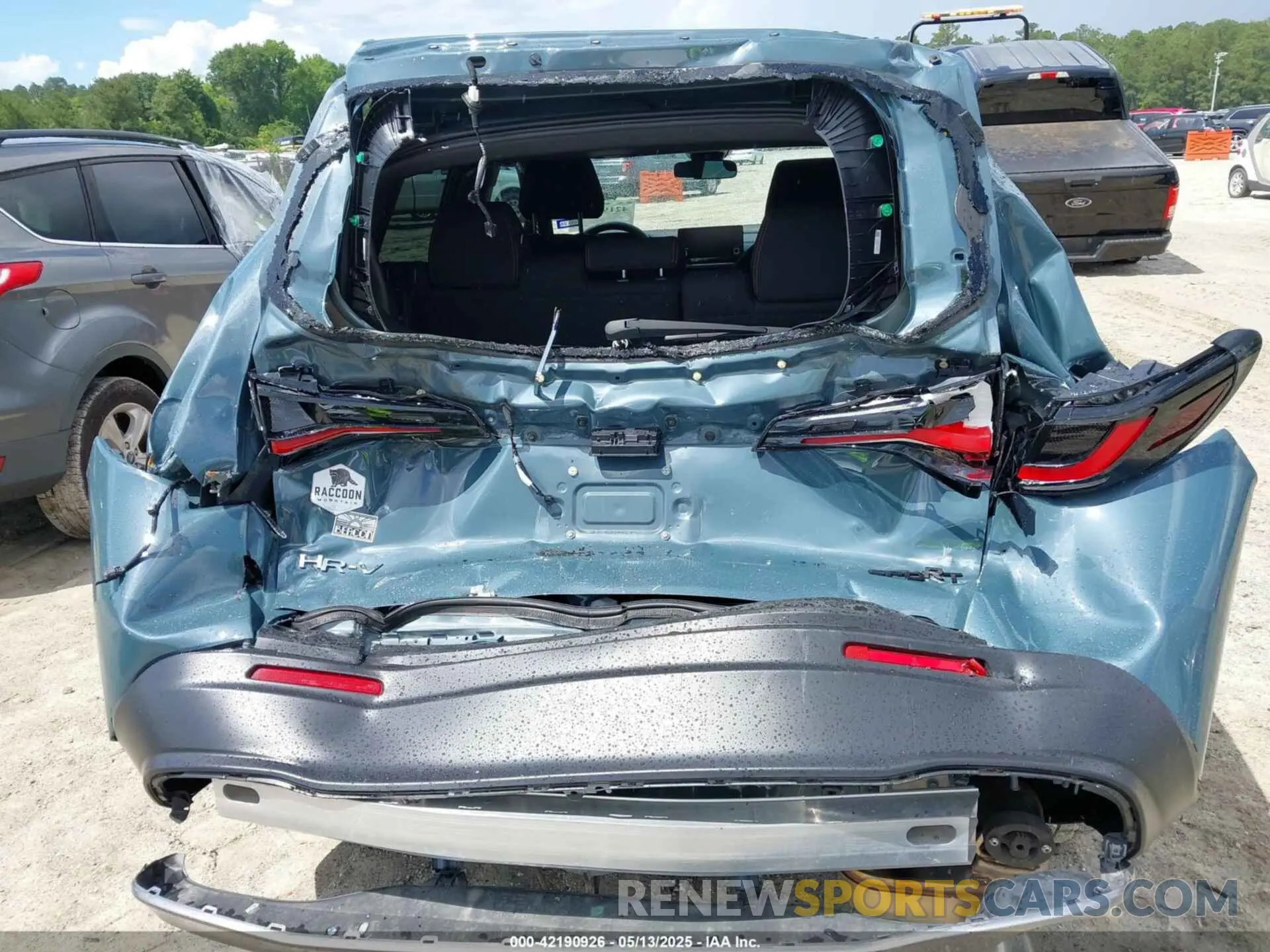 16 Photograph of a damaged car 3CZRZ1H51SM719514 HONDA HR-V 2025