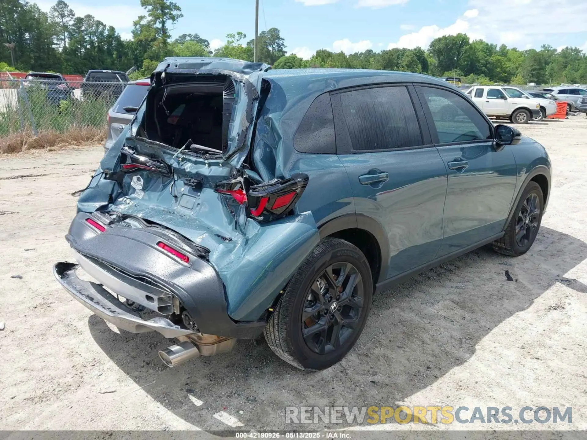 4 Photograph of a damaged car 3CZRZ1H51SM719514 HONDA HR-V 2025